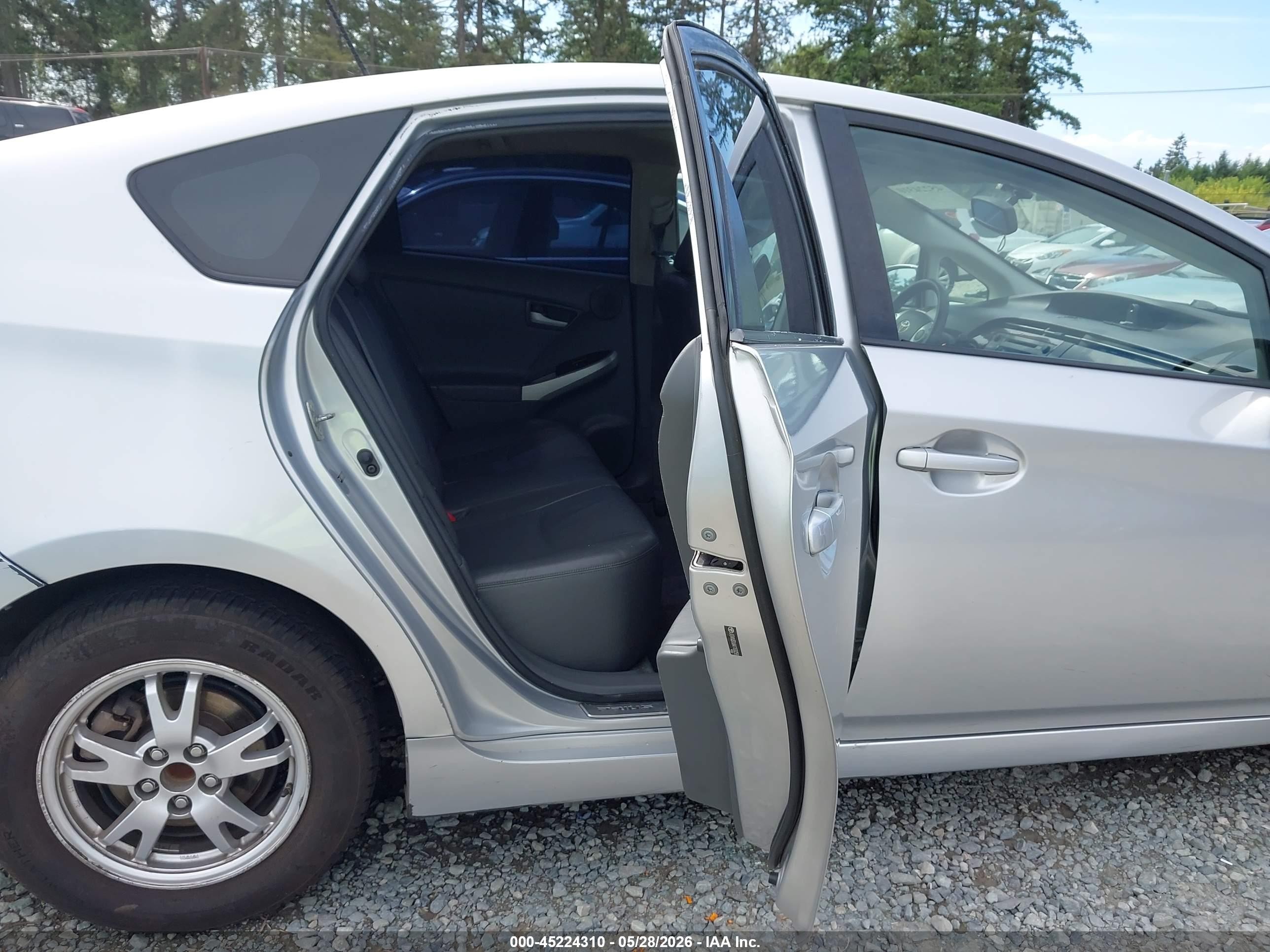 2010 Toyota Prius Iv Серебряный vin: JTDKN3DU8A1100058