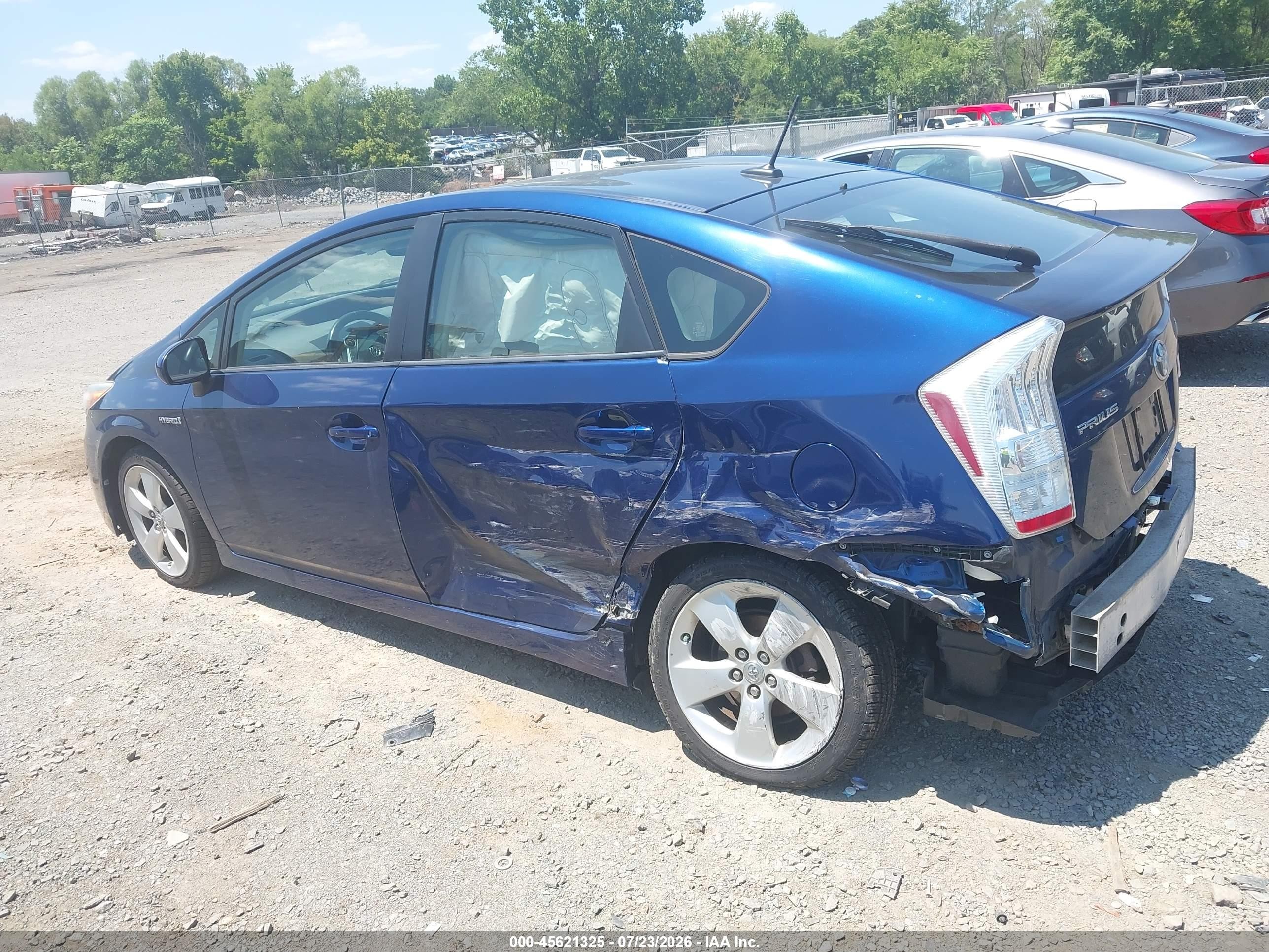 2010 Toyota Prius V Blue vin: JTDKN3DU8A1105034