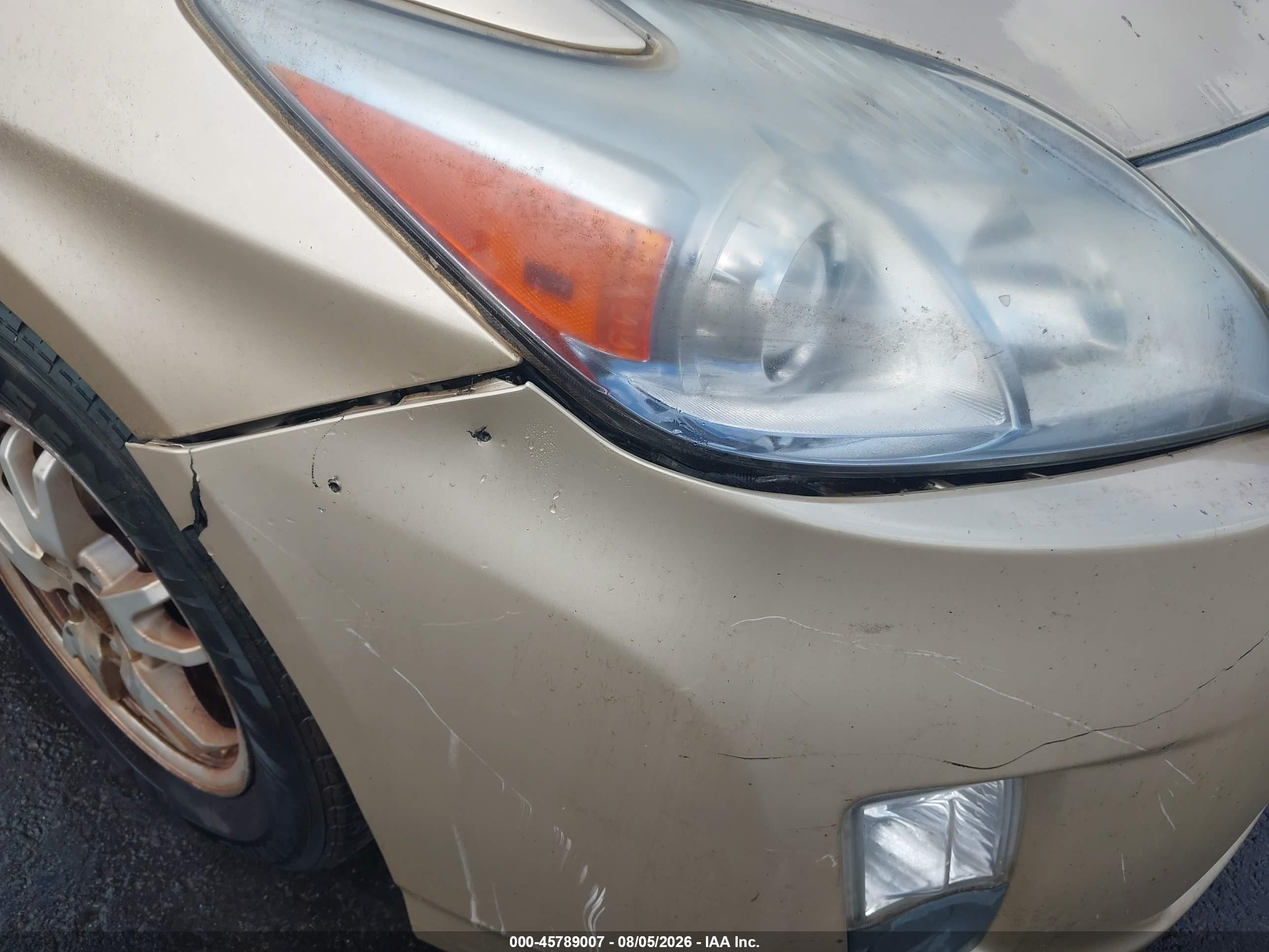 2010 Toyota Prius Iv Gold vin: JTDKN3DU8A1167808