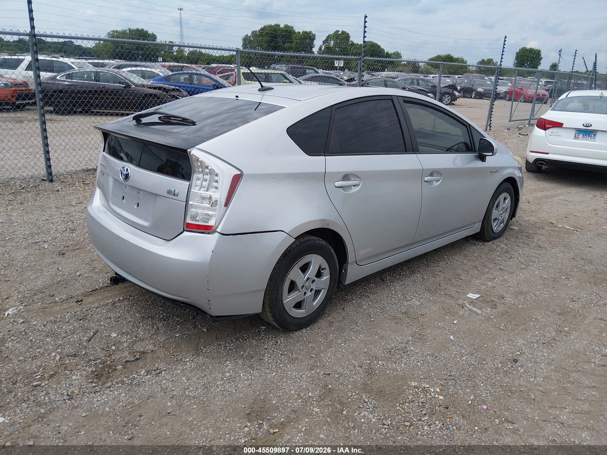 2010 Toyota Prius Iii Silver vin: JTDKN3DU8A5080080