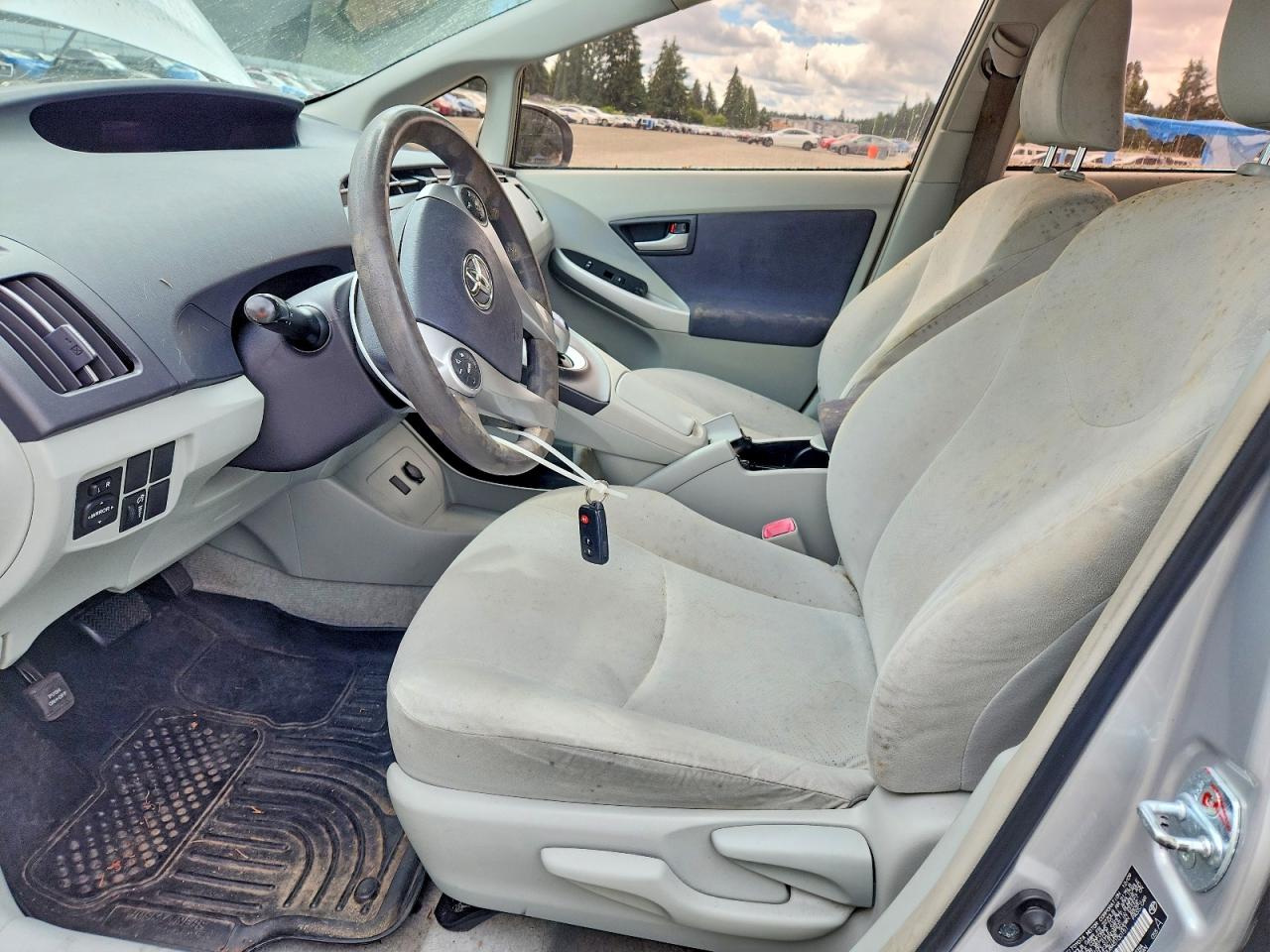 2010 Toyota Prius Ii Silver vin: JTDKN3DU8A5100151