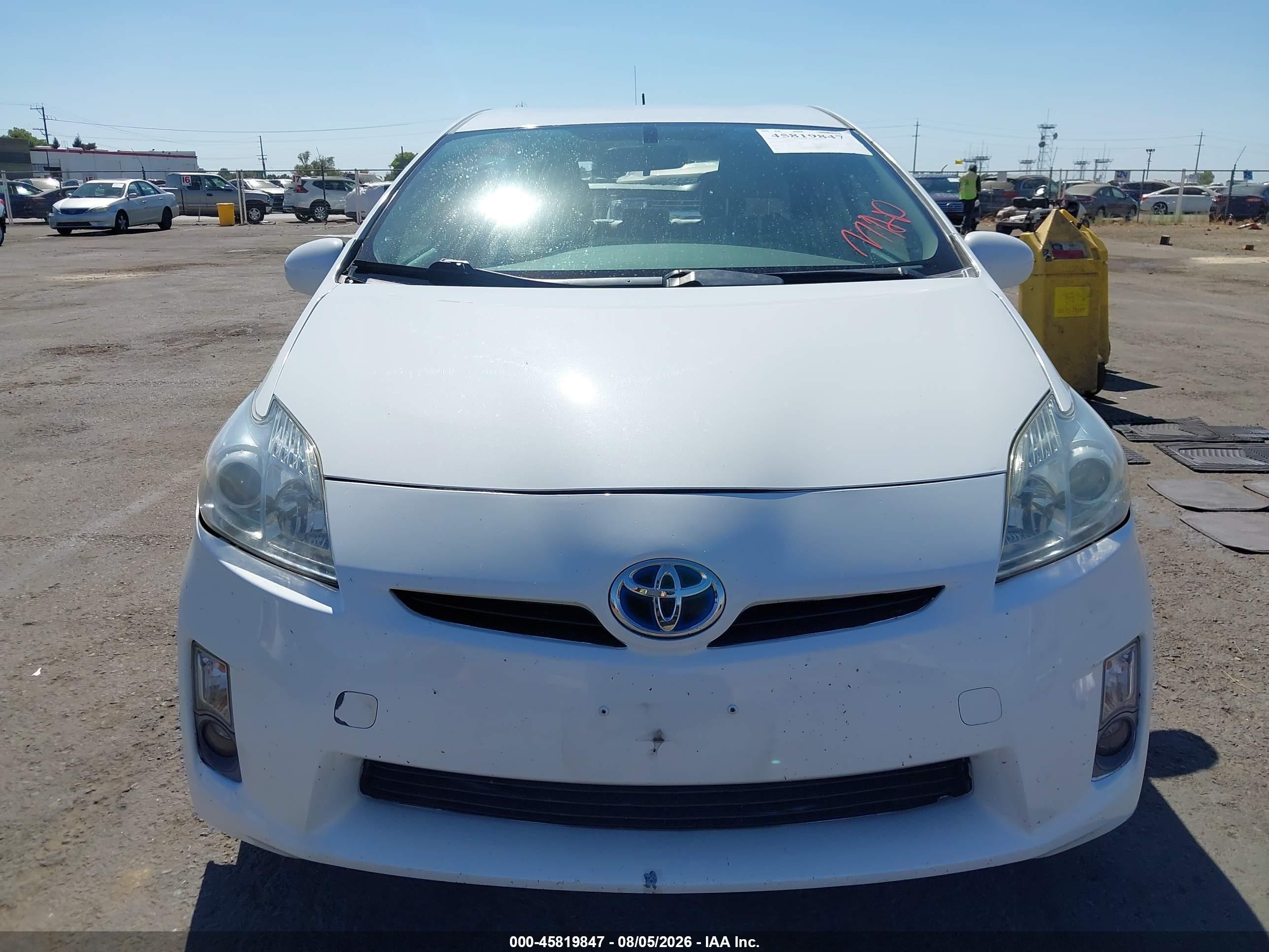 2010 Toyota Prius Iii White vin: JTDKN3DU8A5209936