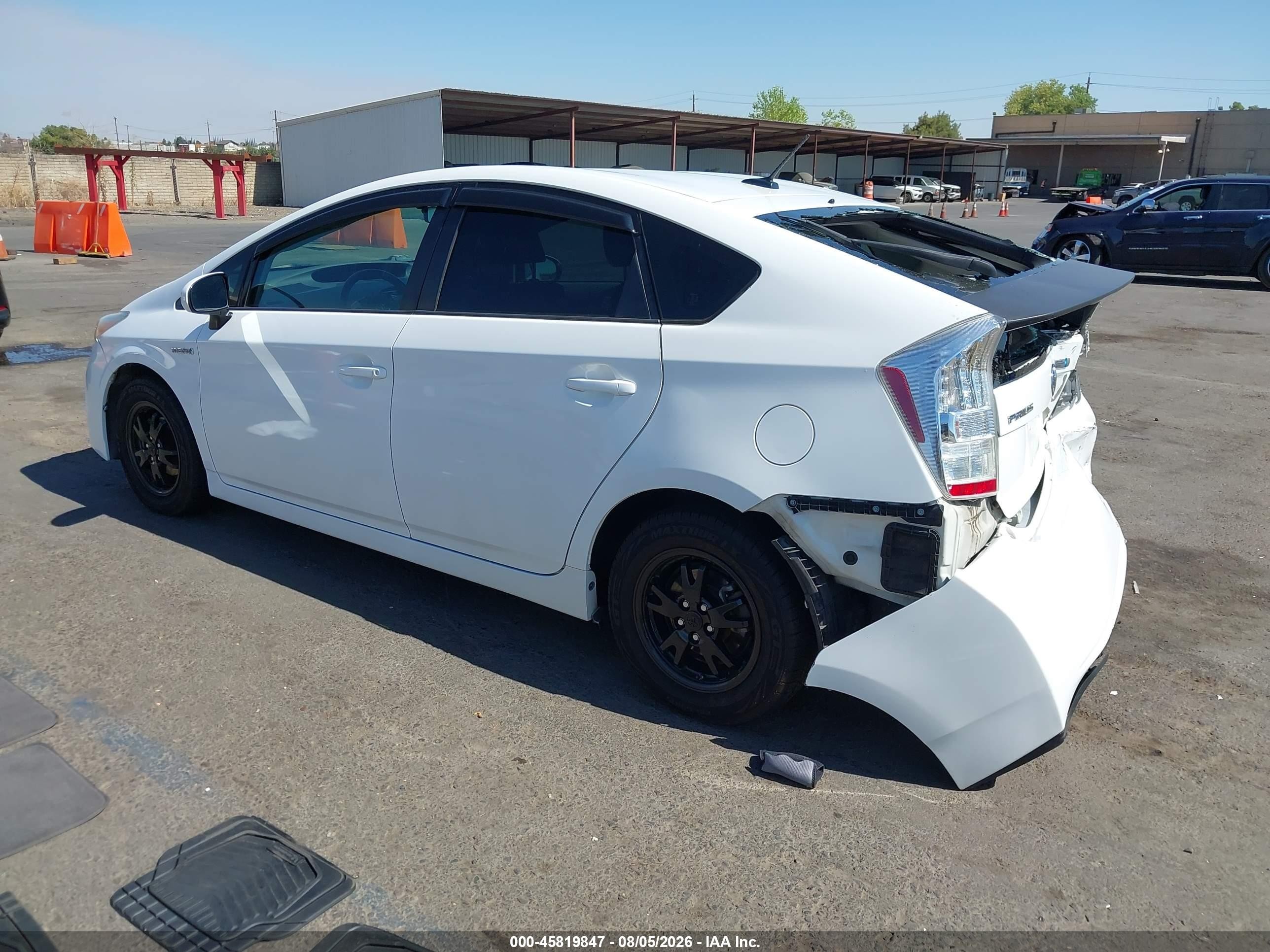 2010 Toyota Prius Iii White vin: JTDKN3DU8A5209936
