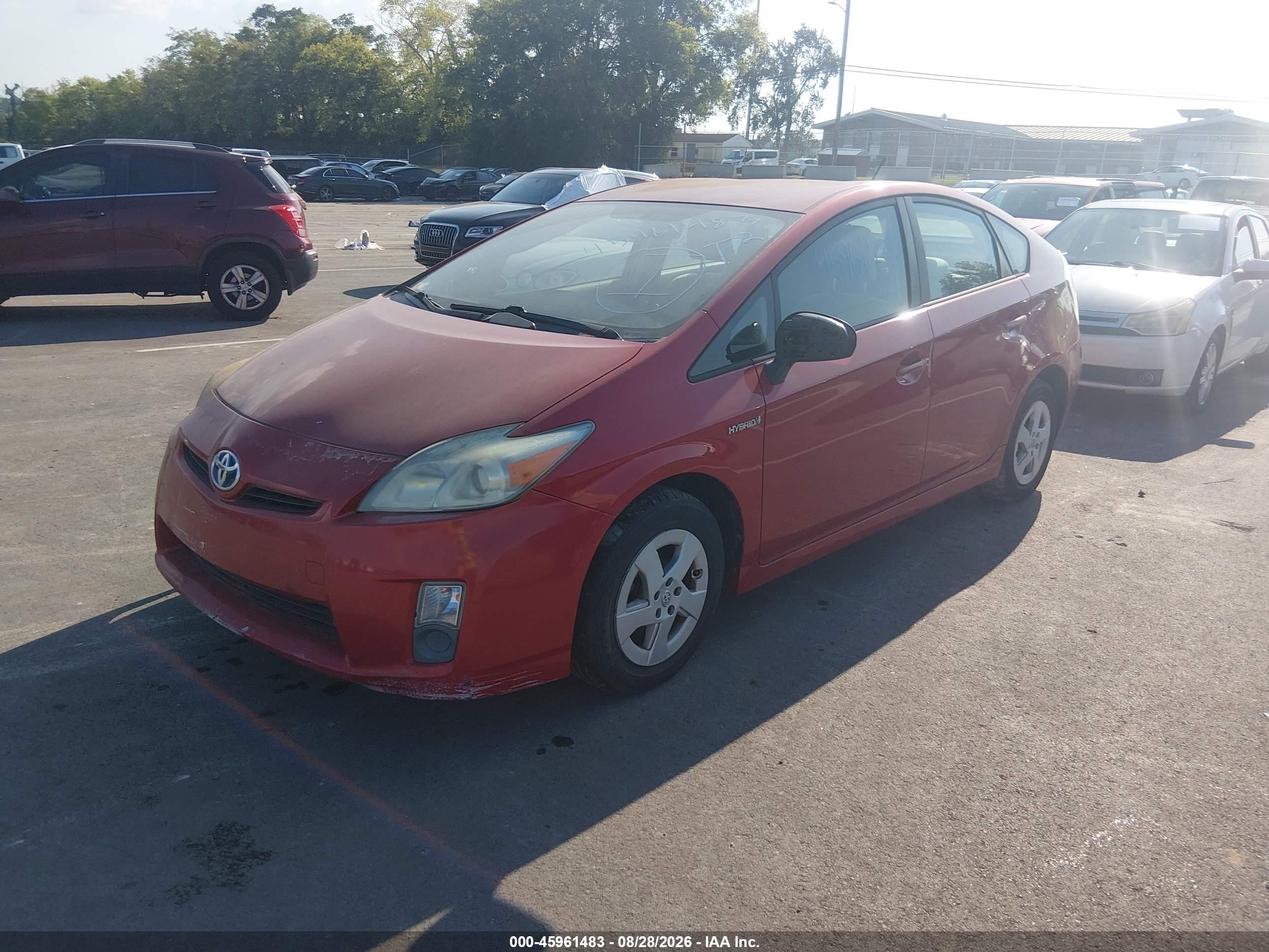 2011 Toyota Prius Two Красный vin: JTDKN3DU8B0247472