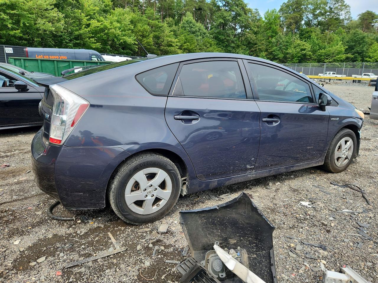 2011 Toyota Prius Two Gray vin: JTDKN3DU8B0252414