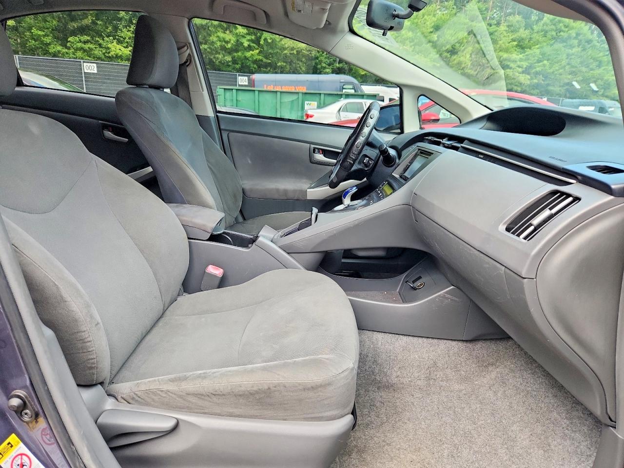2011 Toyota Prius Two Gray vin: JTDKN3DU8B0252414