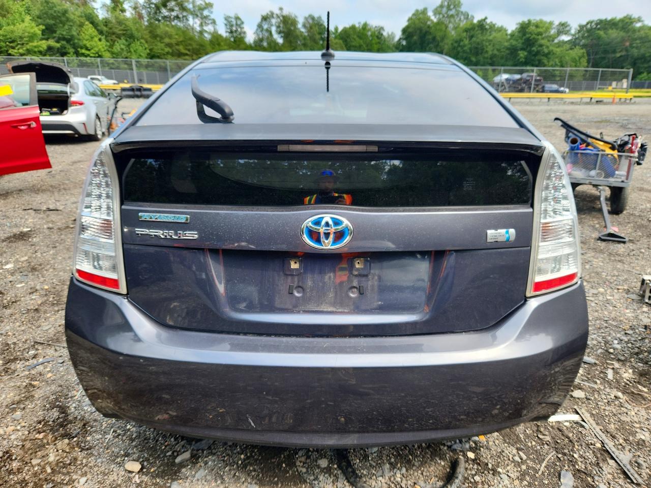 2011 Toyota Prius Two Gray vin: JTDKN3DU8B0252414