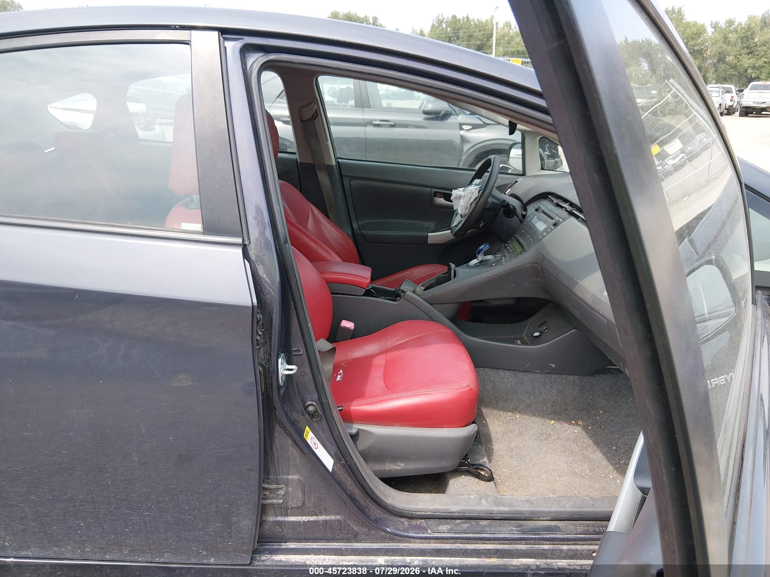 2011 Toyota Prius Two Серый vin: JTDKN3DU8B0252784