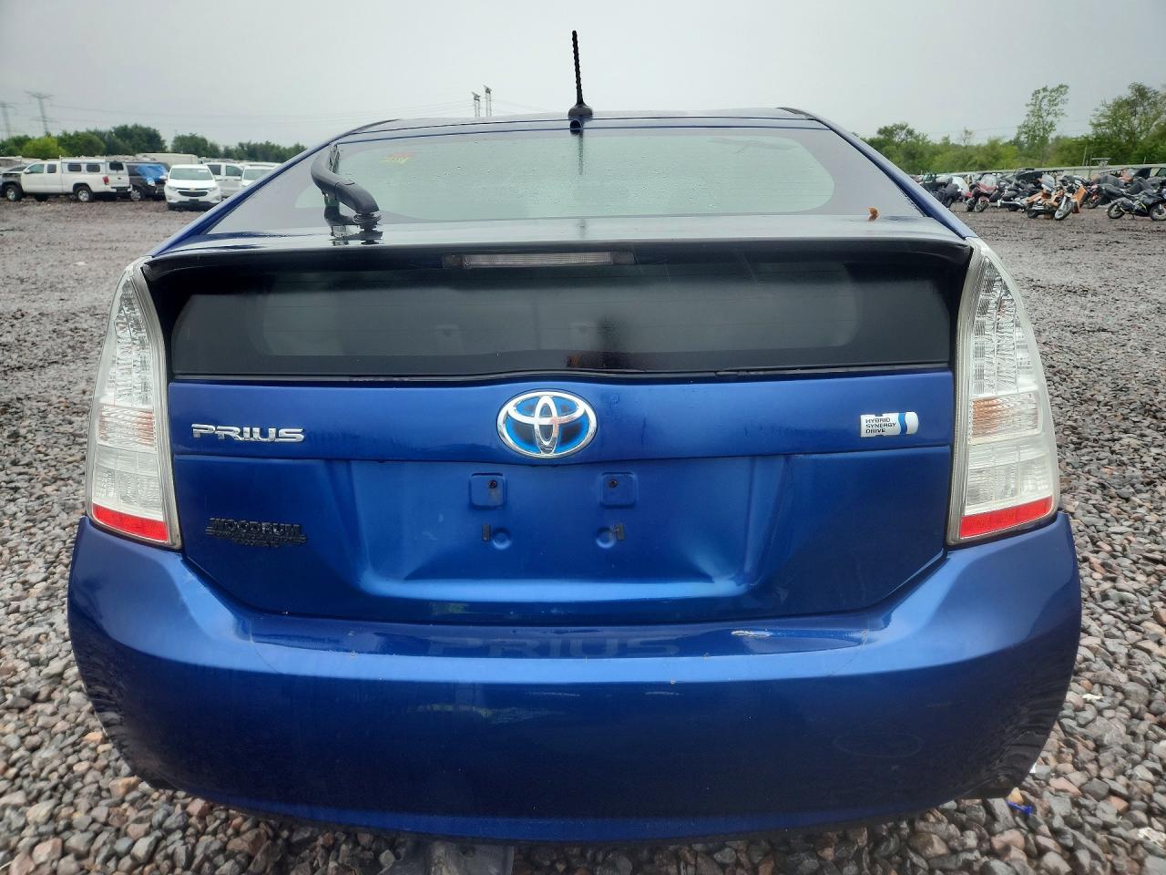 2011 Toyota Prius Two Синий vin: JTDKN3DU8B0275580