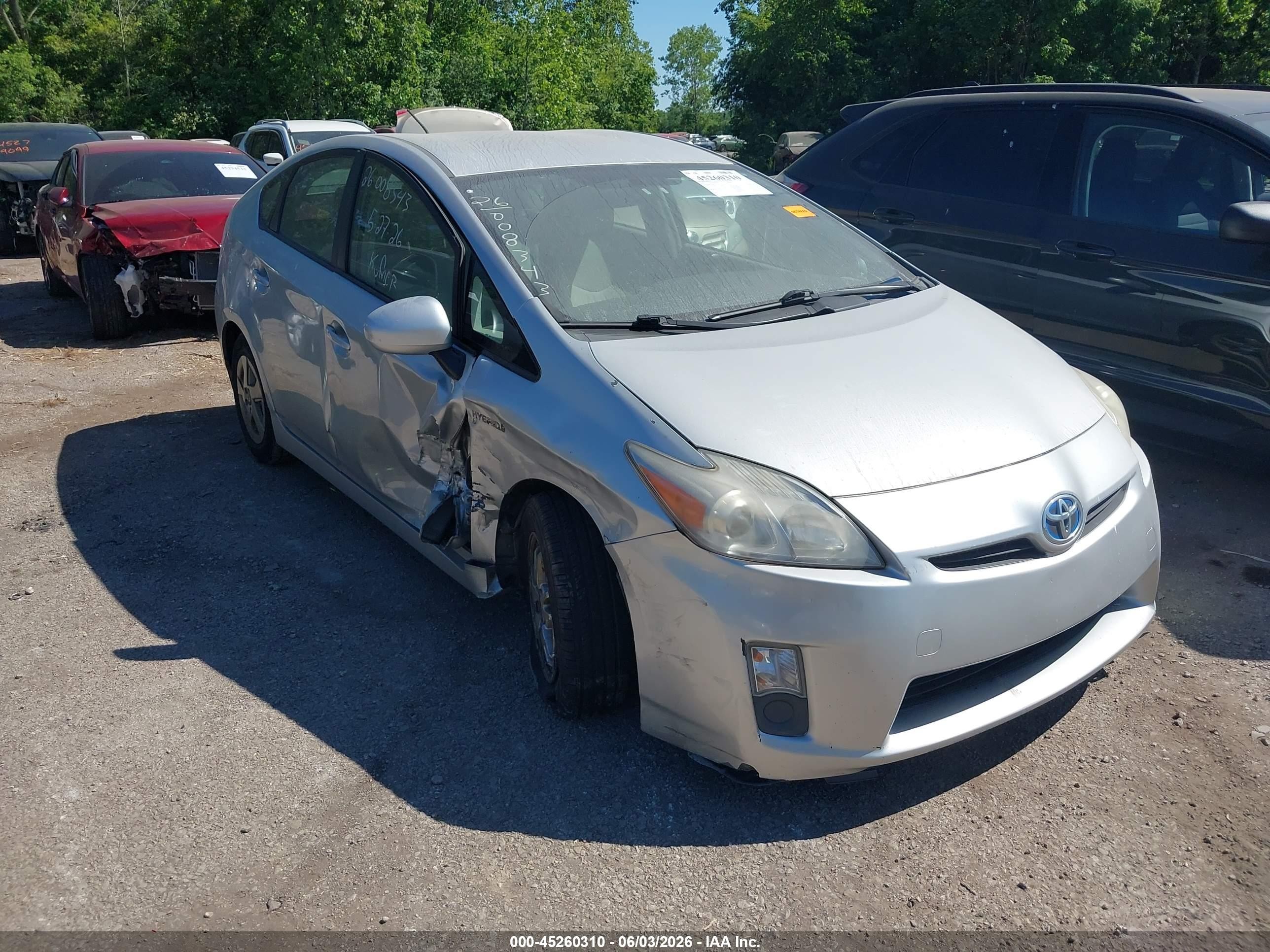 2011 Toyota Prius Two Silver vin: JTDKN3DU8B0313552