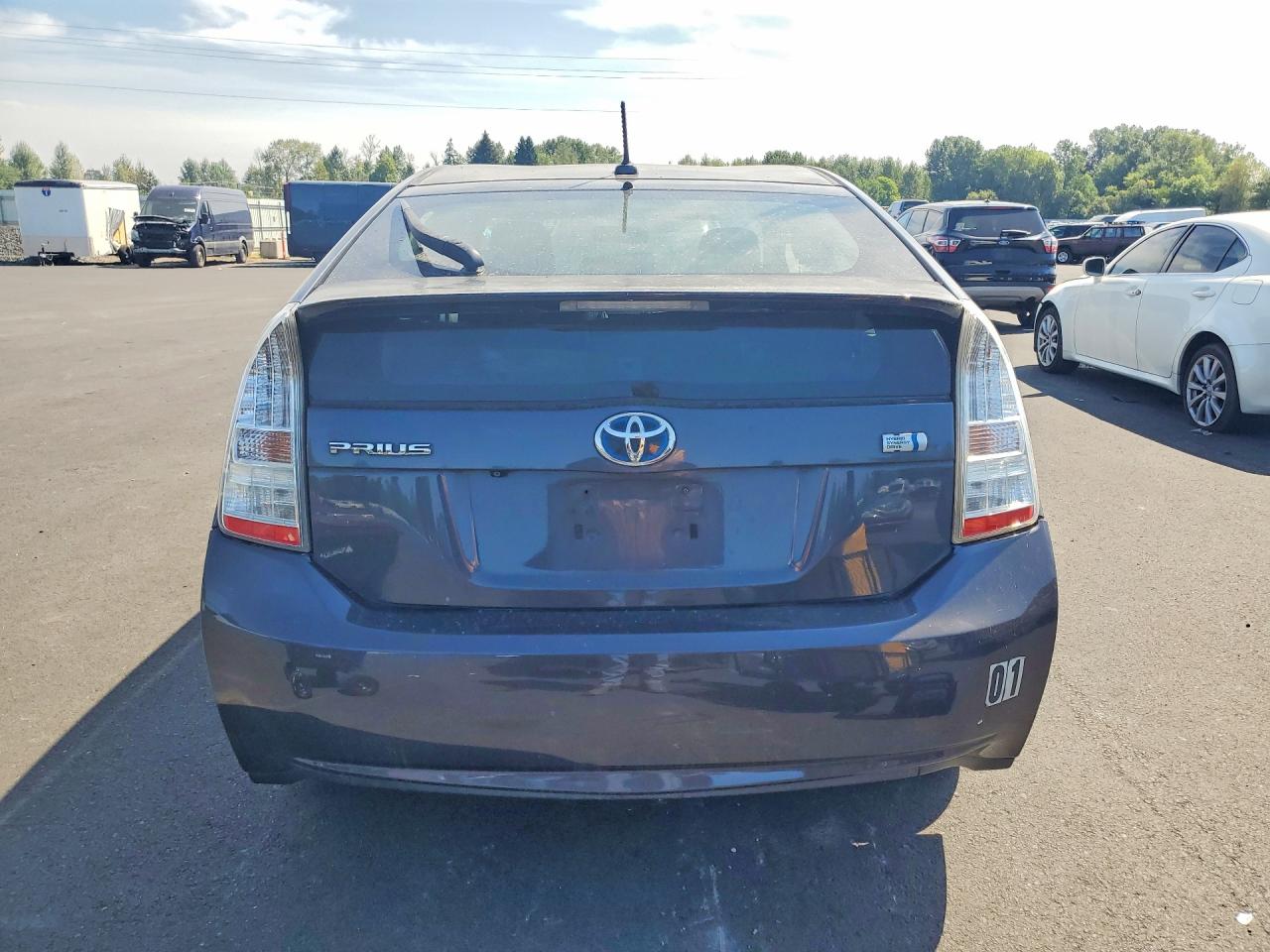 2011 Toyota Prius Three Серый vin: JTDKN3DU8B0316869