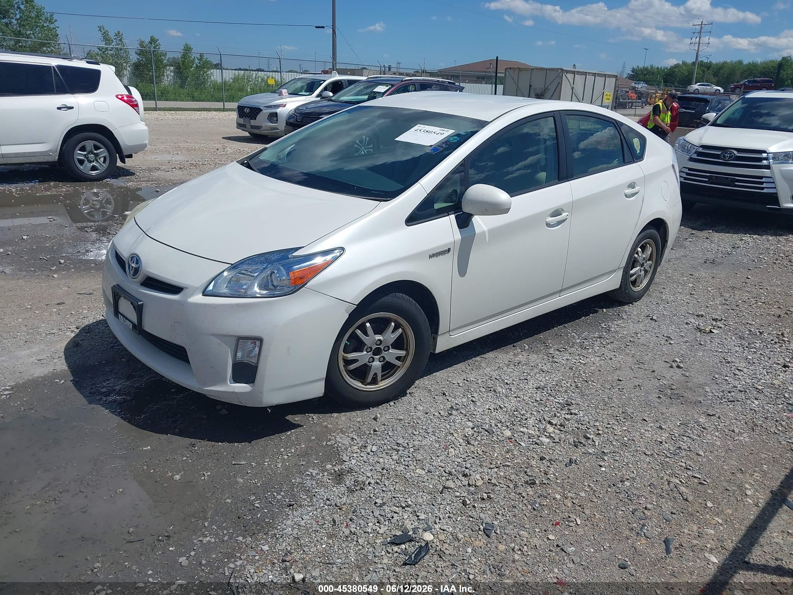 2011 Toyota Prius Three White vin: JTDKN3DU8B0320372