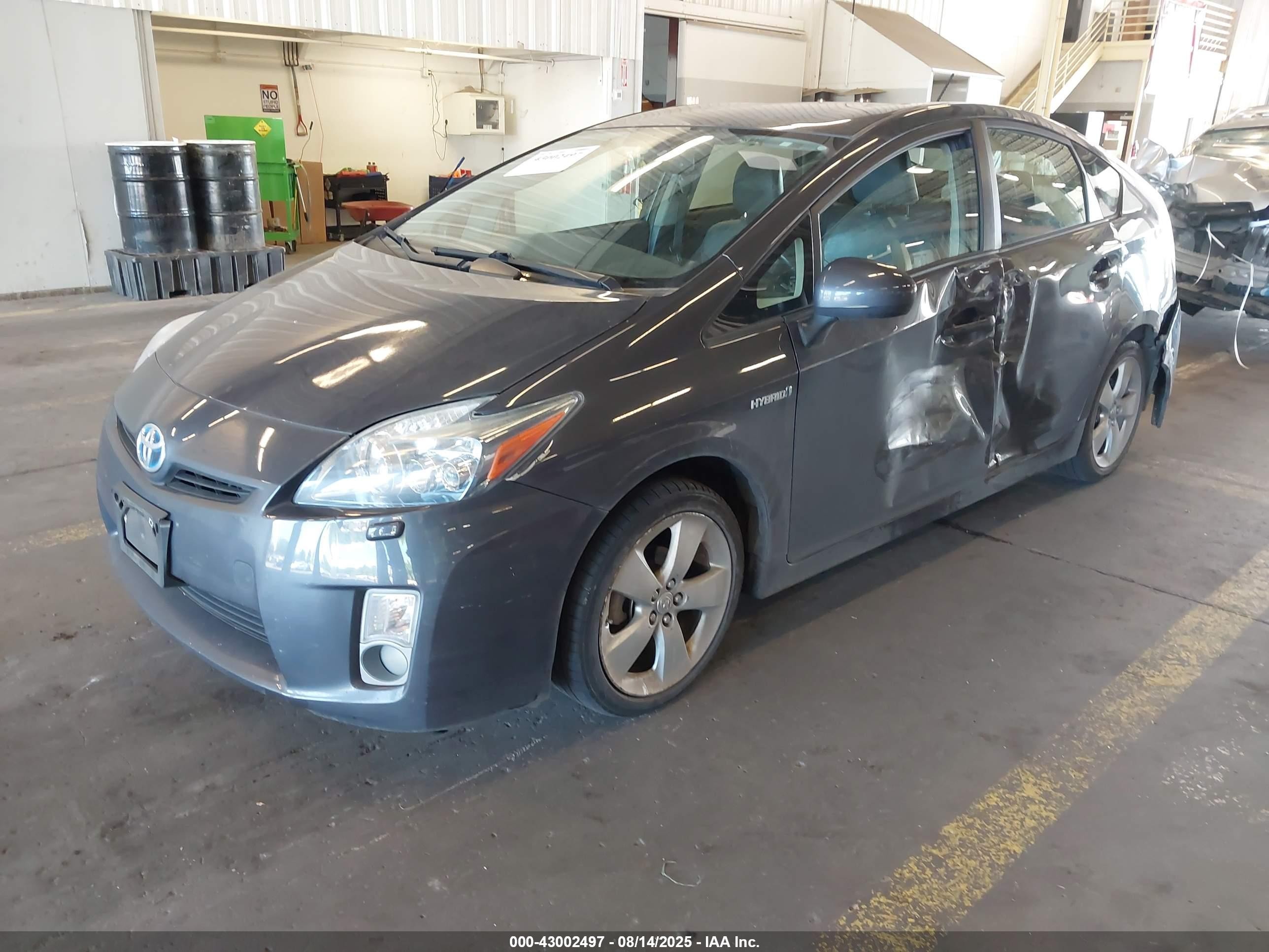 2011 Toyota Prius Five Pewter vin: JTDKN3DU8B1404475