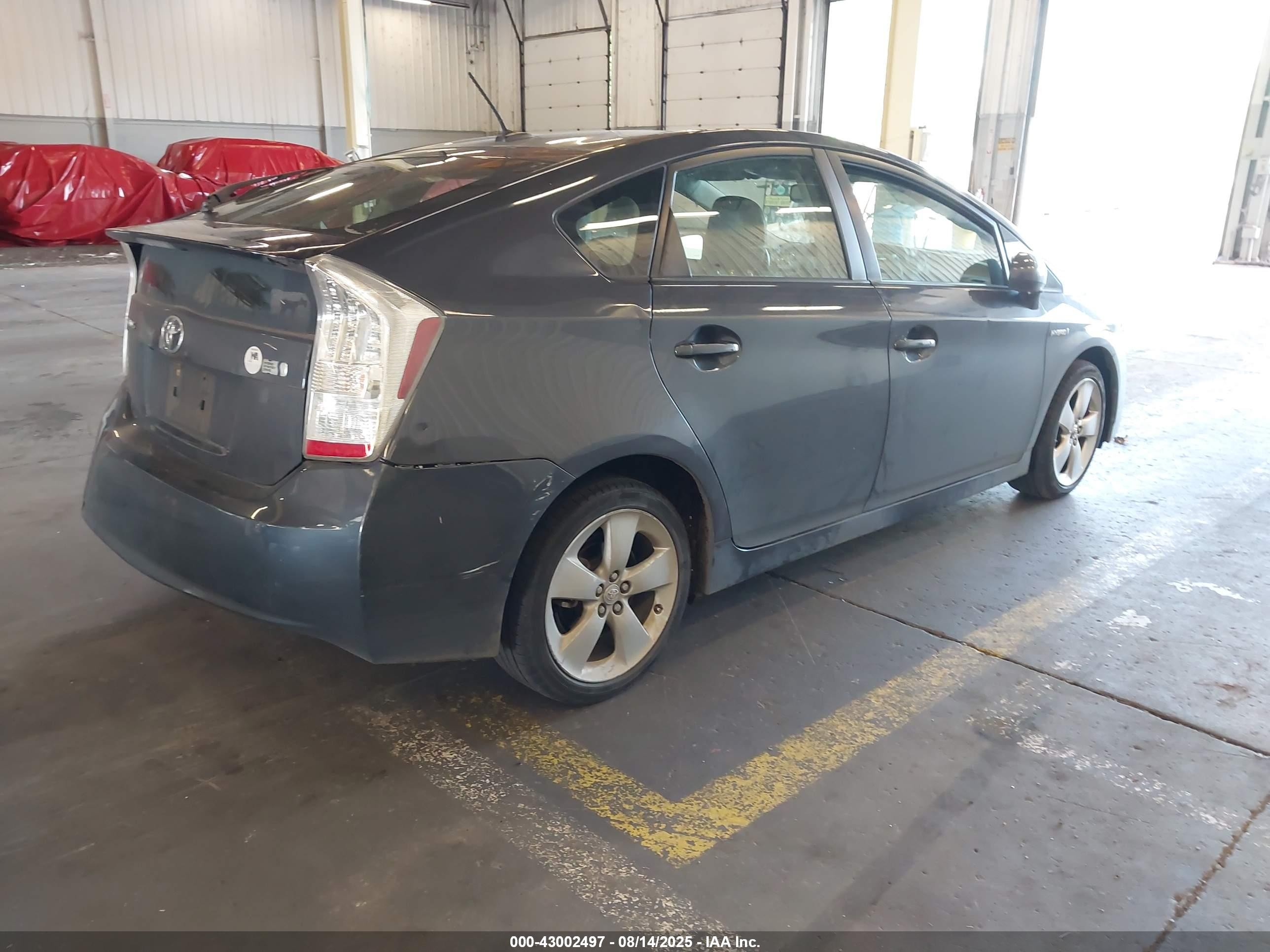2011 Toyota Prius Five Pewter vin: JTDKN3DU8B1404475