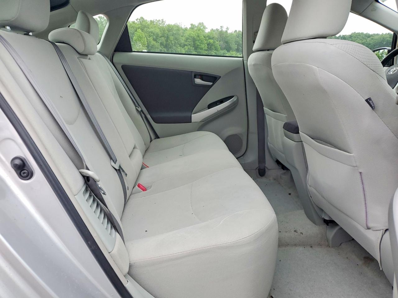 2011 Toyota Prius Silver vin: JTDKN3DU8B1473666