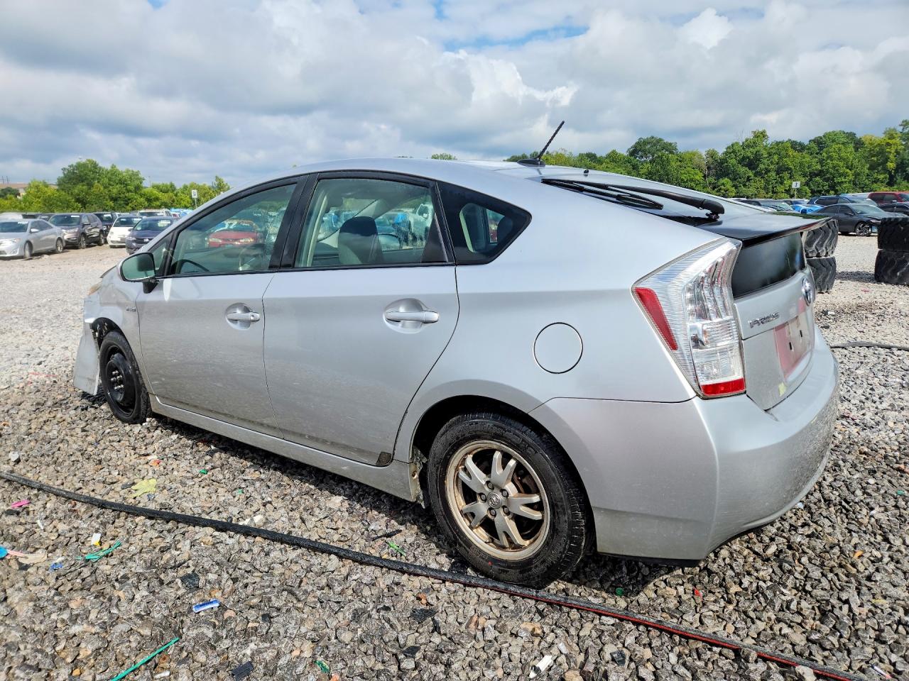 2011 Toyota Prius Two Silver vin: JTDKN3DU8B5339894