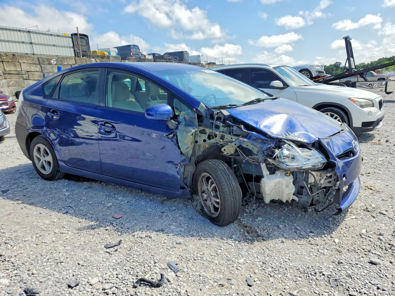 2011 Toyota Prius Two Blue vin: JTDKN3DU8B5355271