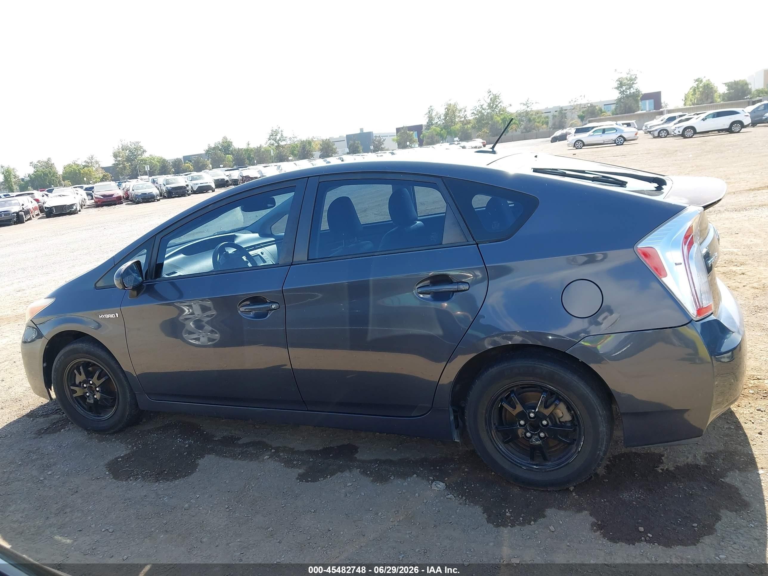 2012 Toyota Prius Four Gray vin: JTDKN3DU8C1493885
