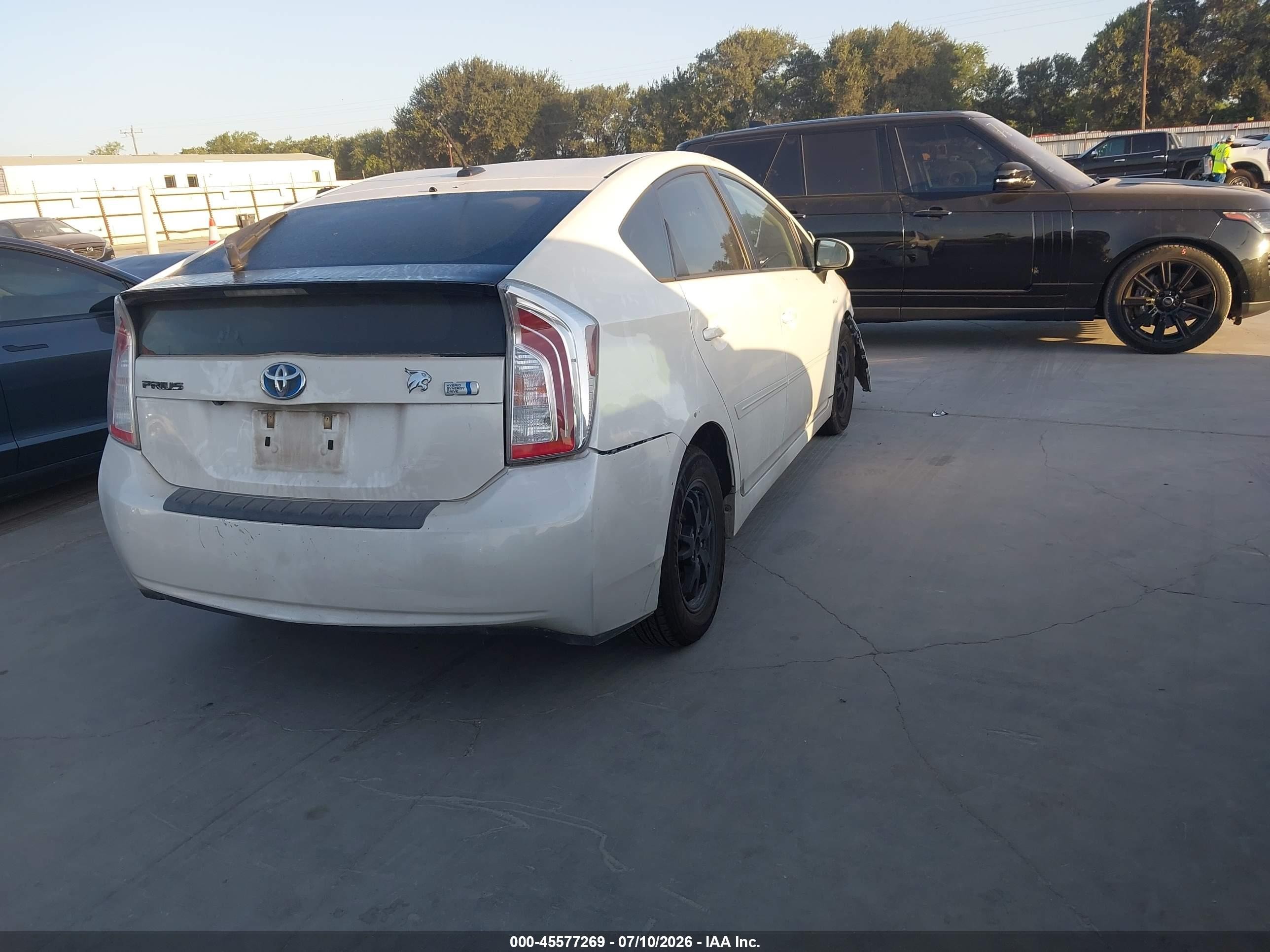 2012 Toyota Prius Three White vin: JTDKN3DU8C5382567