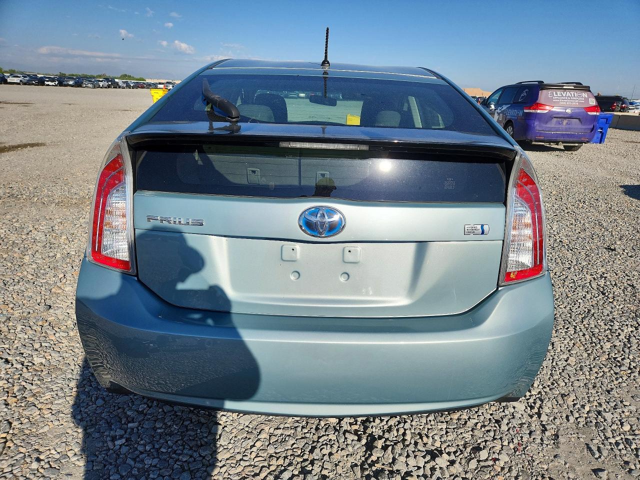 2012 Toyota Prius Two Зеленый vin: JTDKN3DU8C5423926