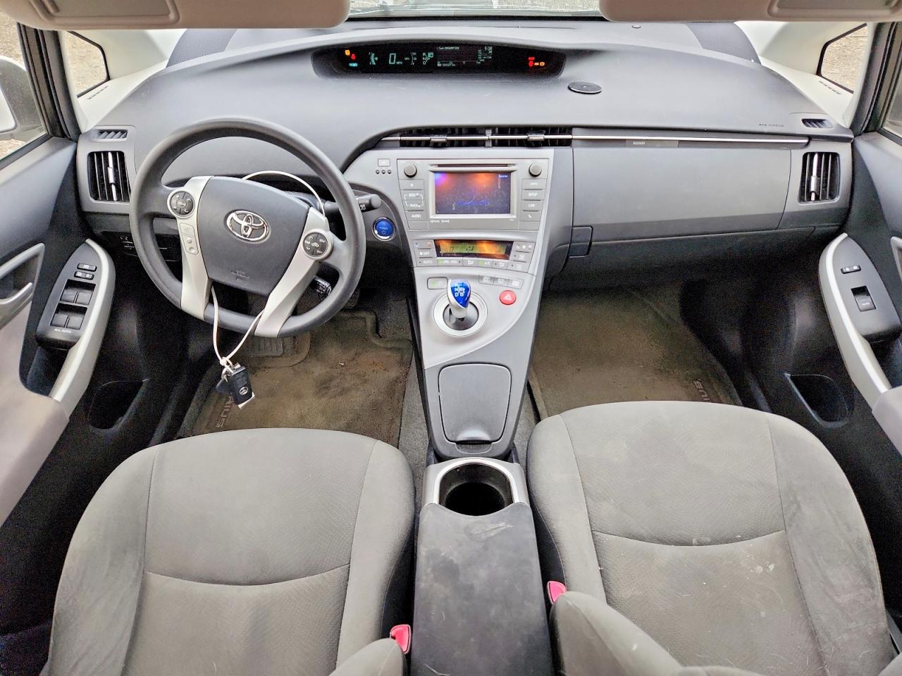 2012 Toyota Prius Three White vin: JTDKN3DU8C5524786