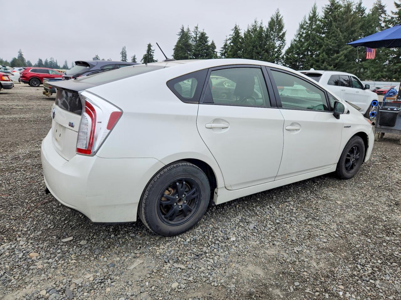 2012 Toyota Prius Three White vin: JTDKN3DU8C5524786