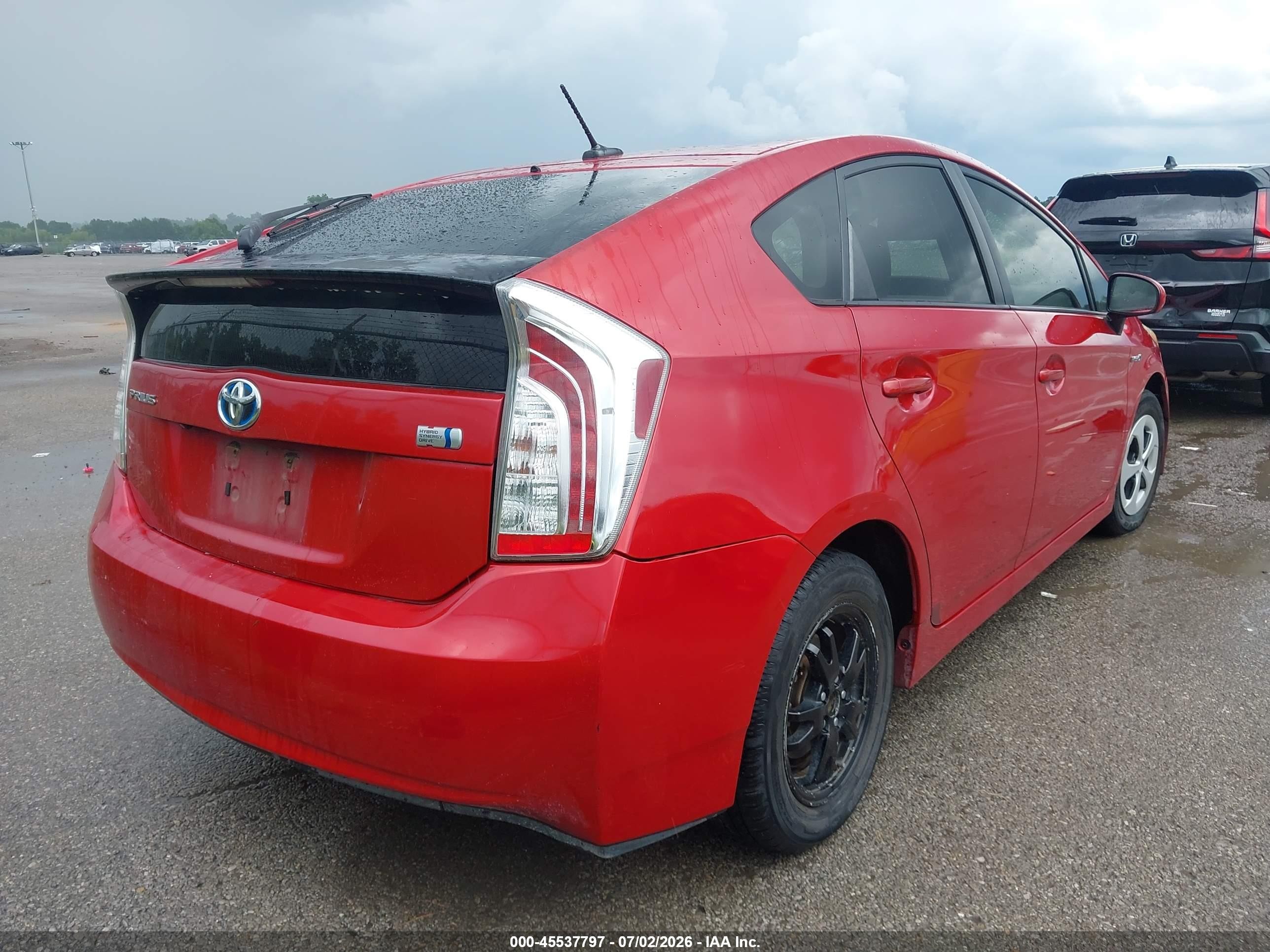 2013 Toyota Prius Three Red vin: JTDKN3DU8D0337322
