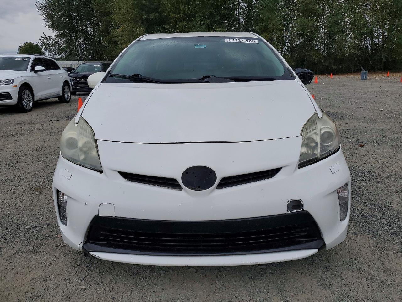 2013 Toyota Prius Two White vin: JTDKN3DU8D0339457