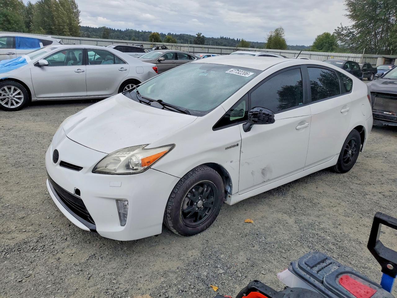 2013 Toyota Prius Two White vin: JTDKN3DU8D0339457