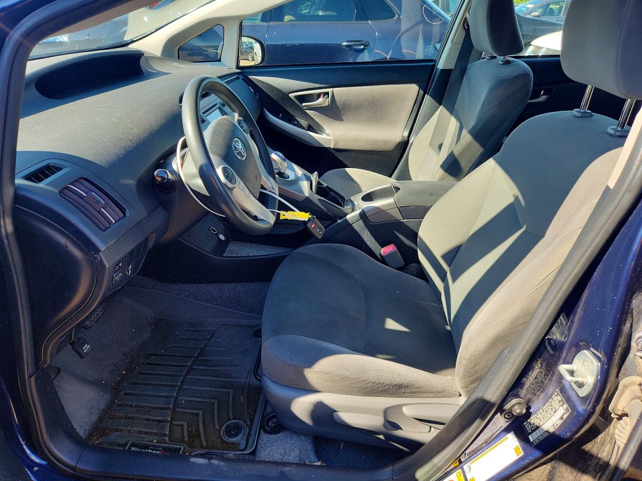 2013 Toyota Prius Three Blue vin: JTDKN3DU8D0343380