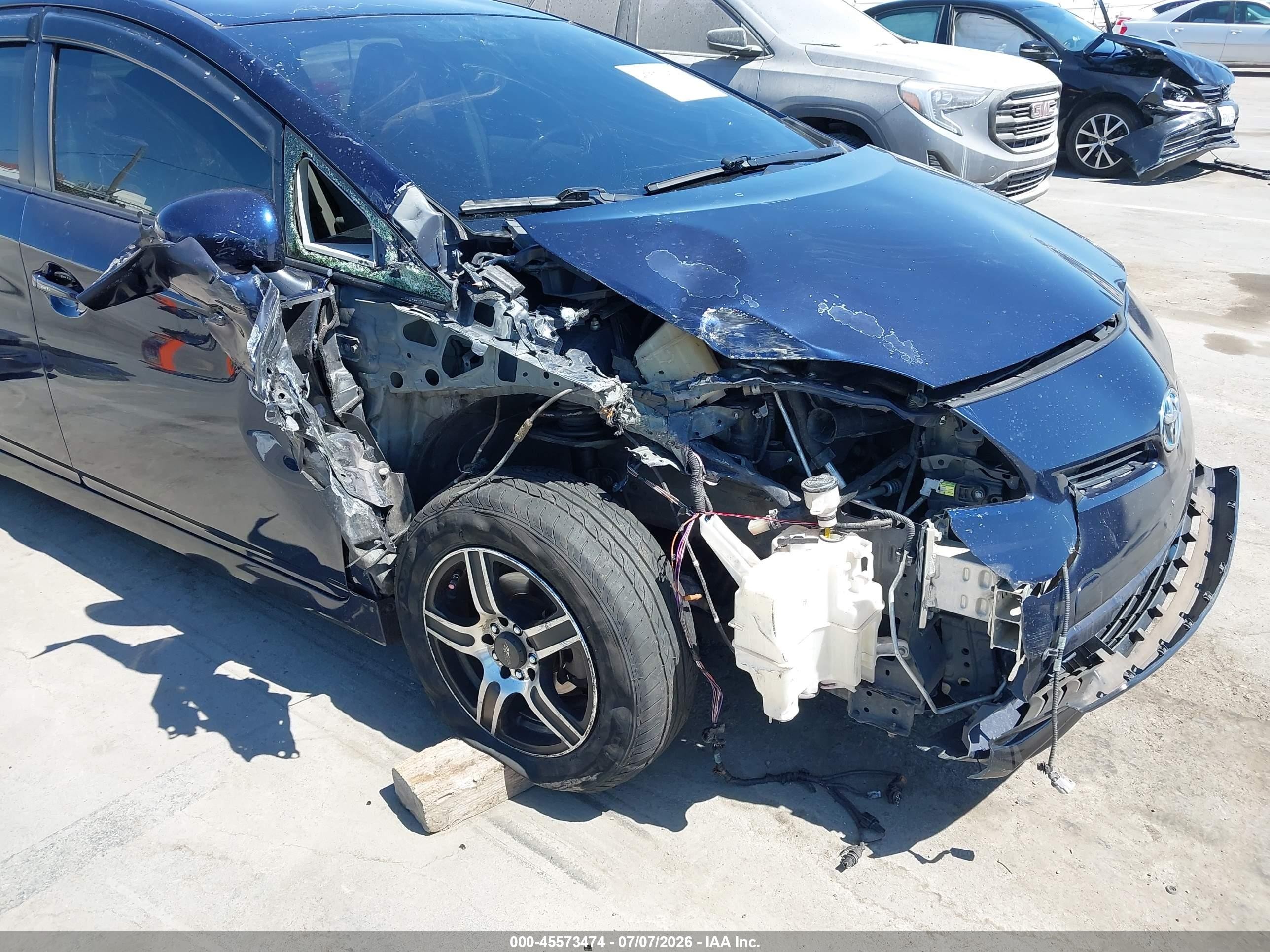 2013 Toyota Prius Two Blue vin: JTDKN3DU8D0343945