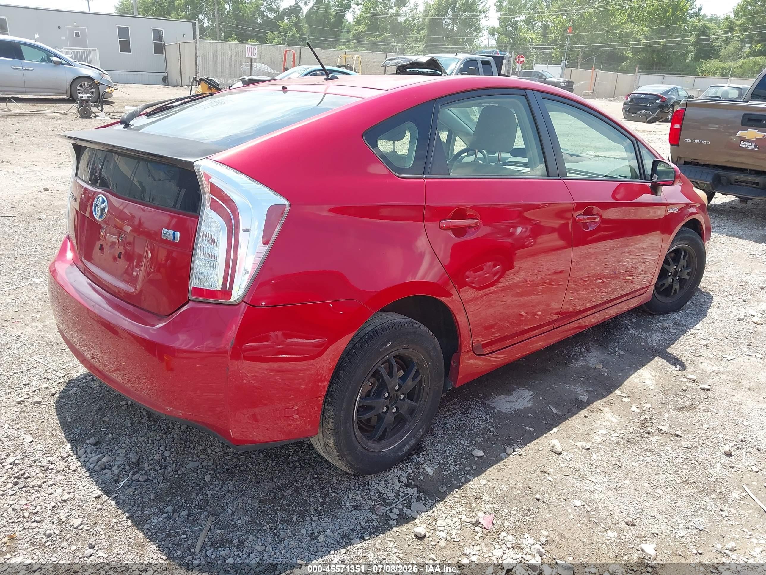 2013 Toyota Prius Two Красный vin: JTDKN3DU8D0349583