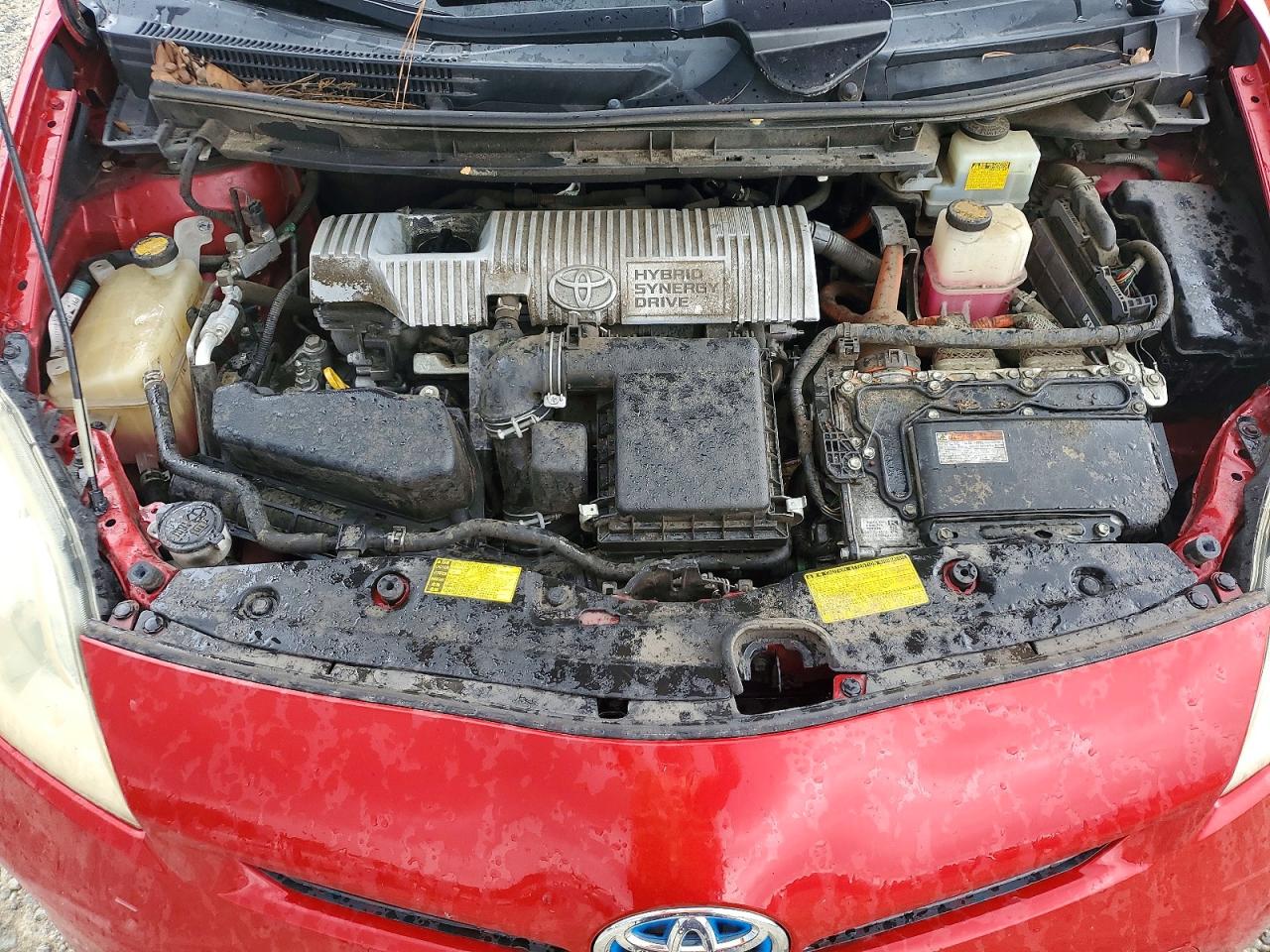 2013 Toyota Prius Two Red vin: JTDKN3DU8D1621043