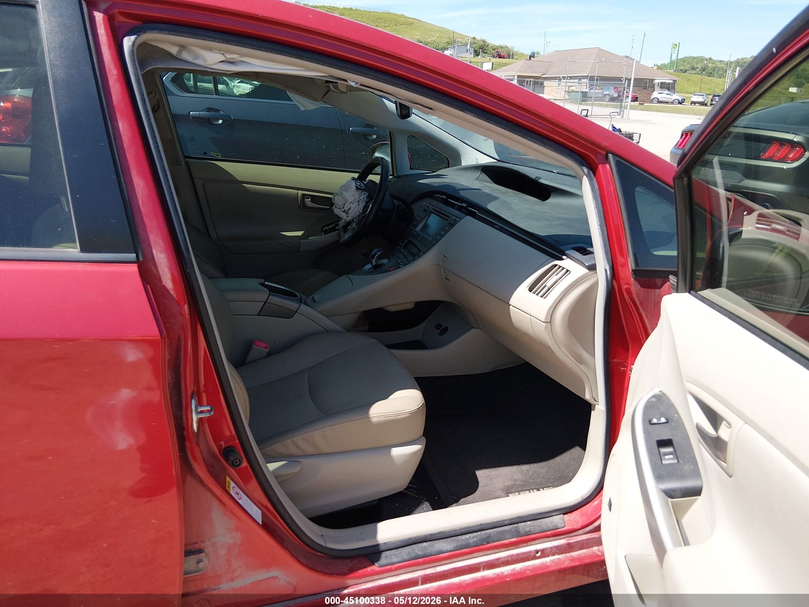 2013 Toyota Prius Four Red vin: JTDKN3DU8D1621981