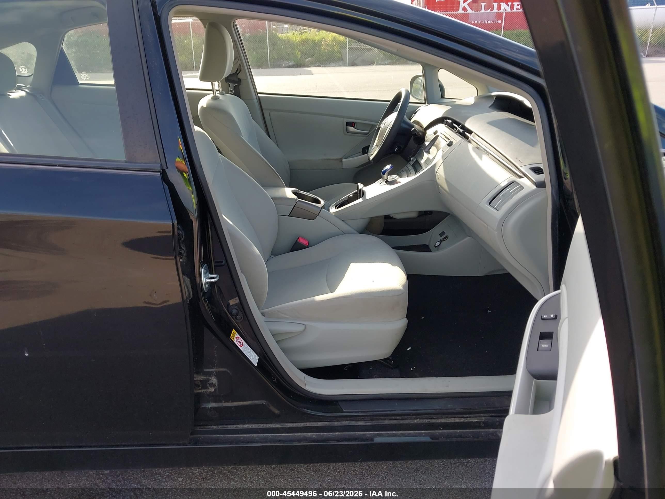 2013 Toyota Prius Three Black vin: JTDKN3DU8D1732837