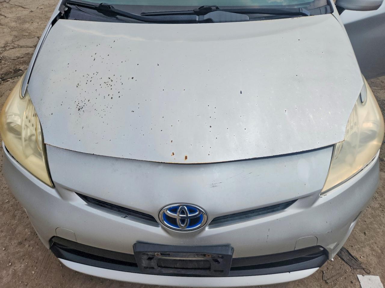 2013 Toyota Prius Three Silver vin: JTDKN3DU8D1734670