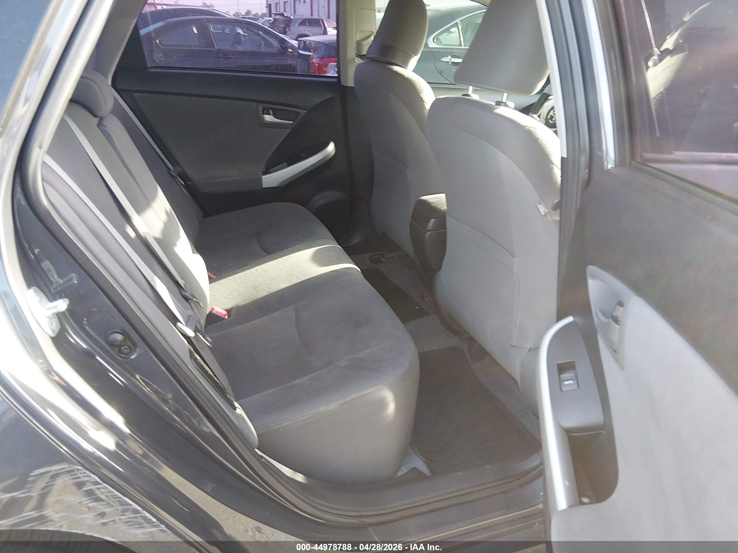 2013 Toyota Prius Three Gray vin: JTDKN3DU8D5550290