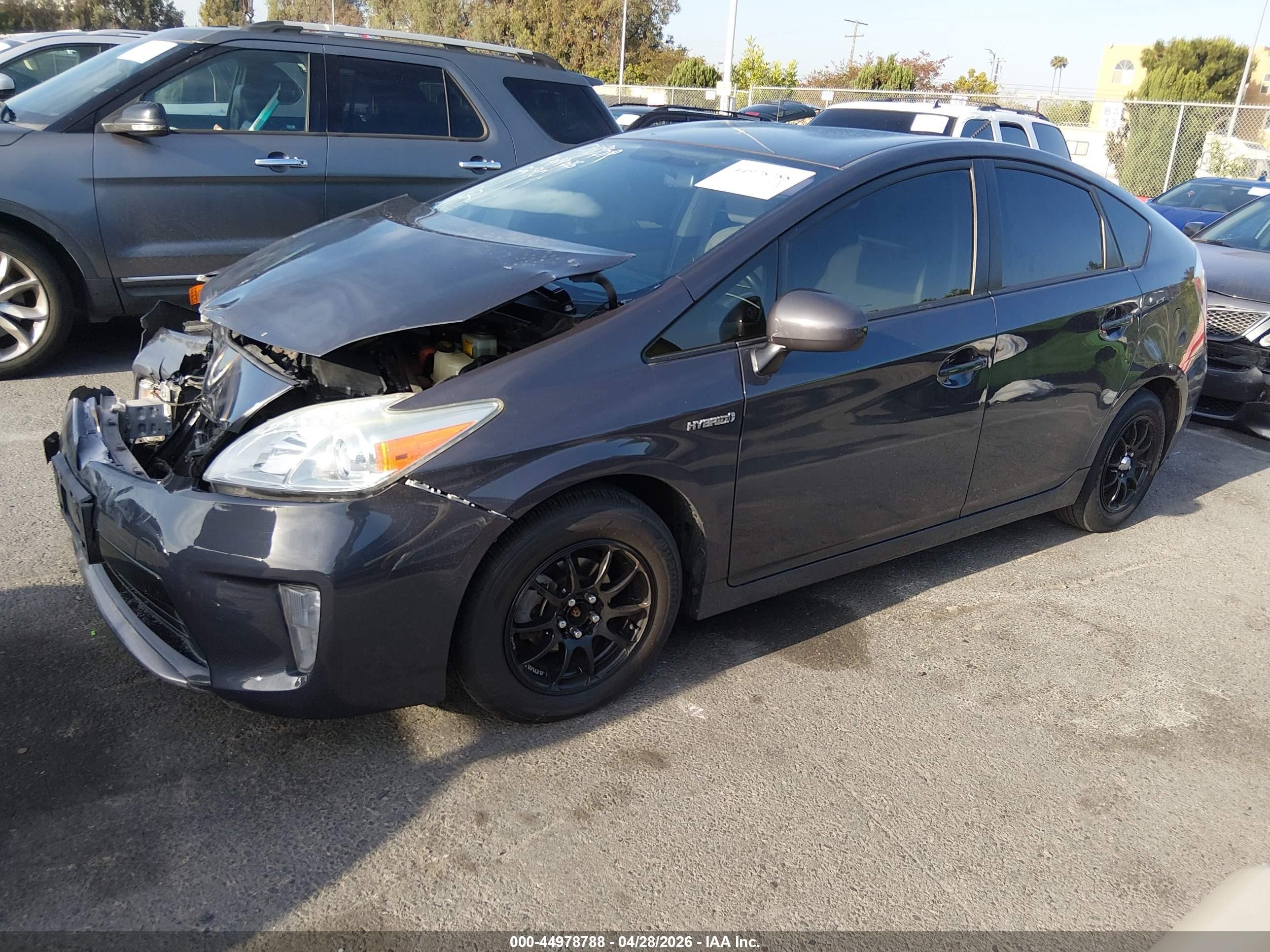 2013 Toyota Prius Three Gray vin: JTDKN3DU8D5550290