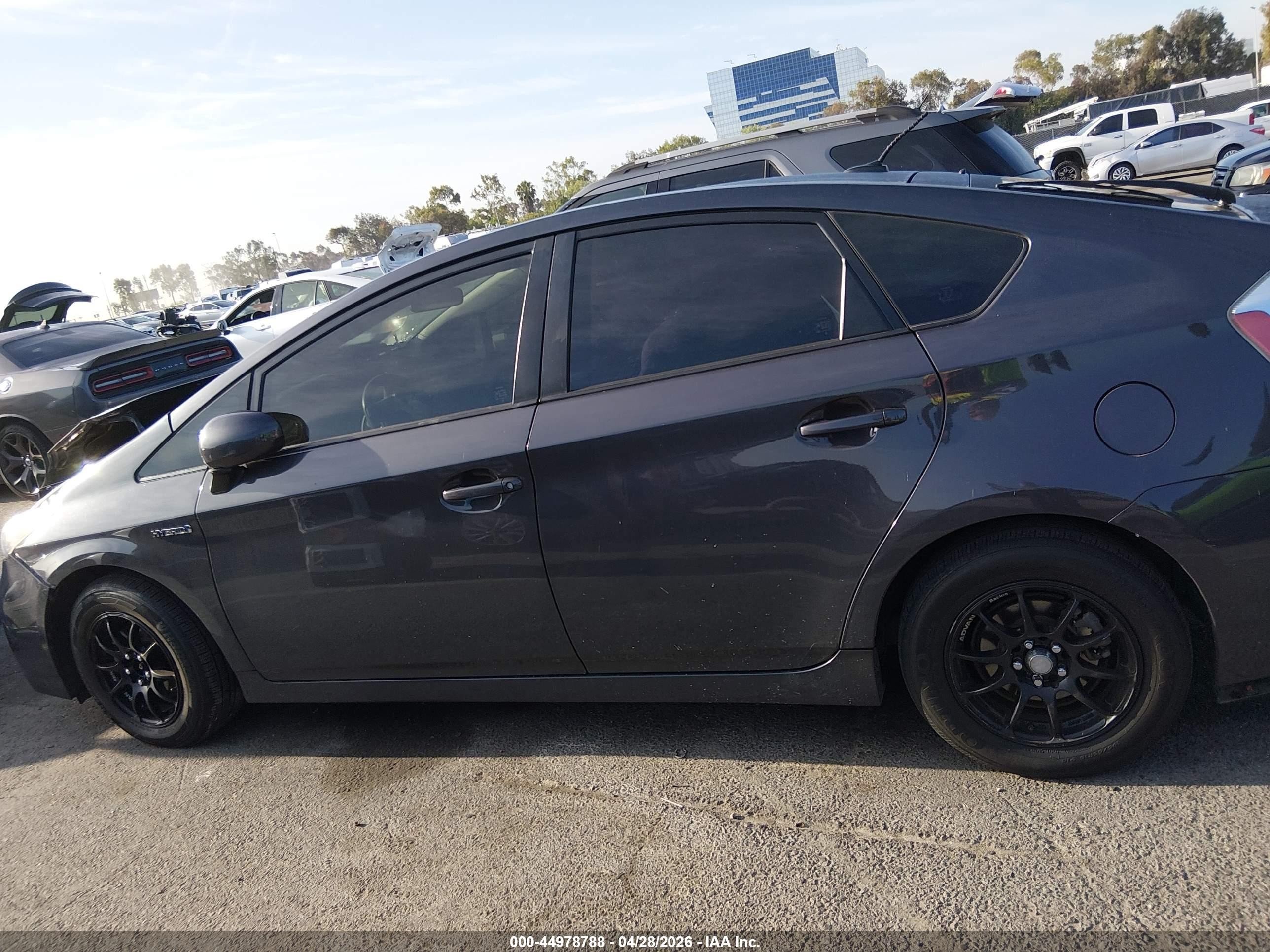 2013 Toyota Prius Three Gray vin: JTDKN3DU8D5550290