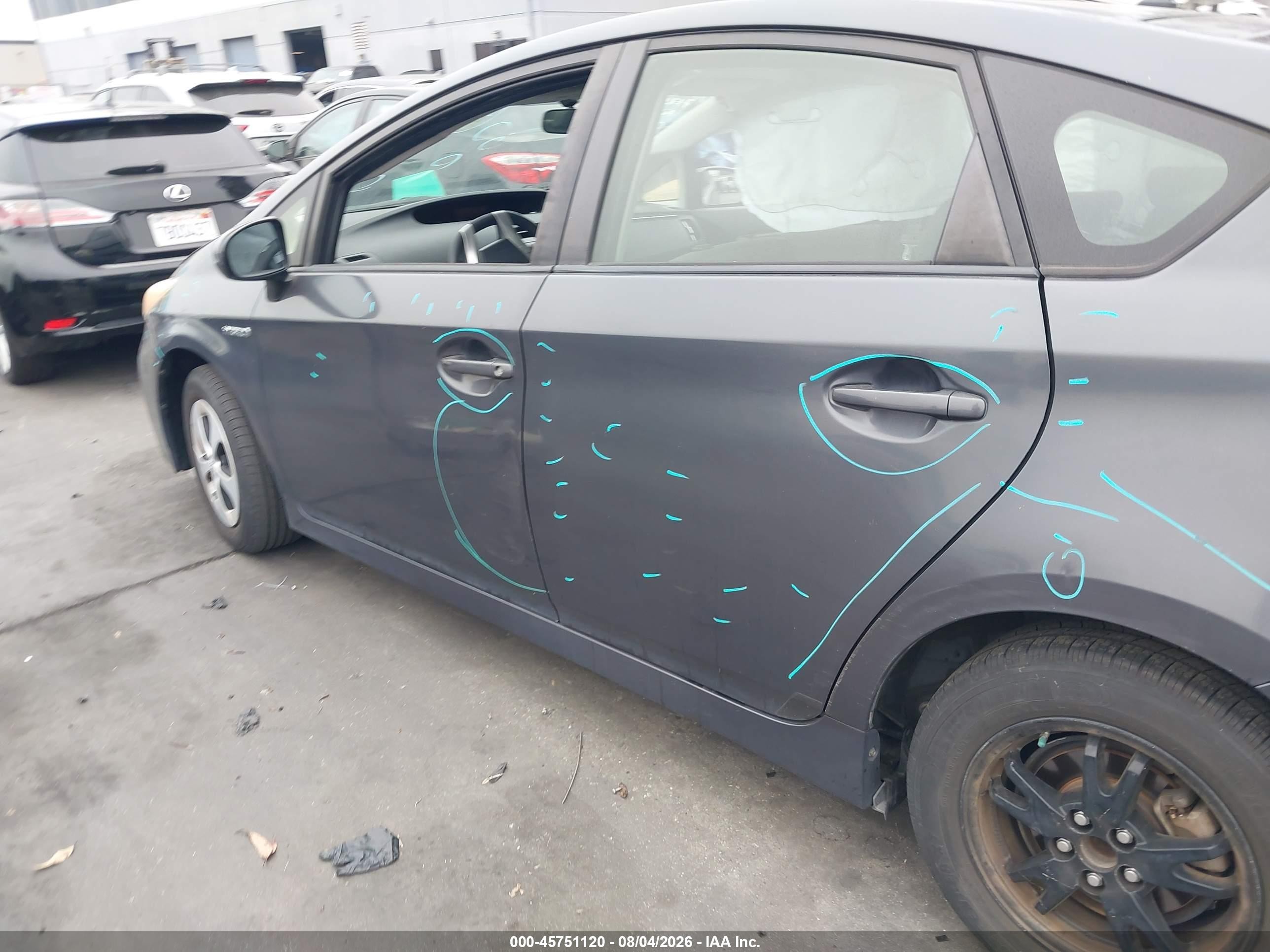 2013 Toyota Prius Two Серый vin: JTDKN3DU8D5601450