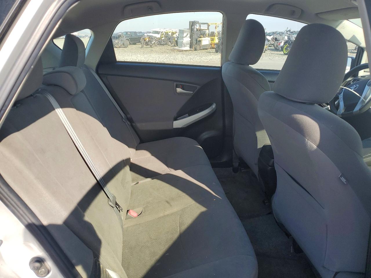 2013 Toyota Prius Two Silver vin: JTDKN3DU8D5613596