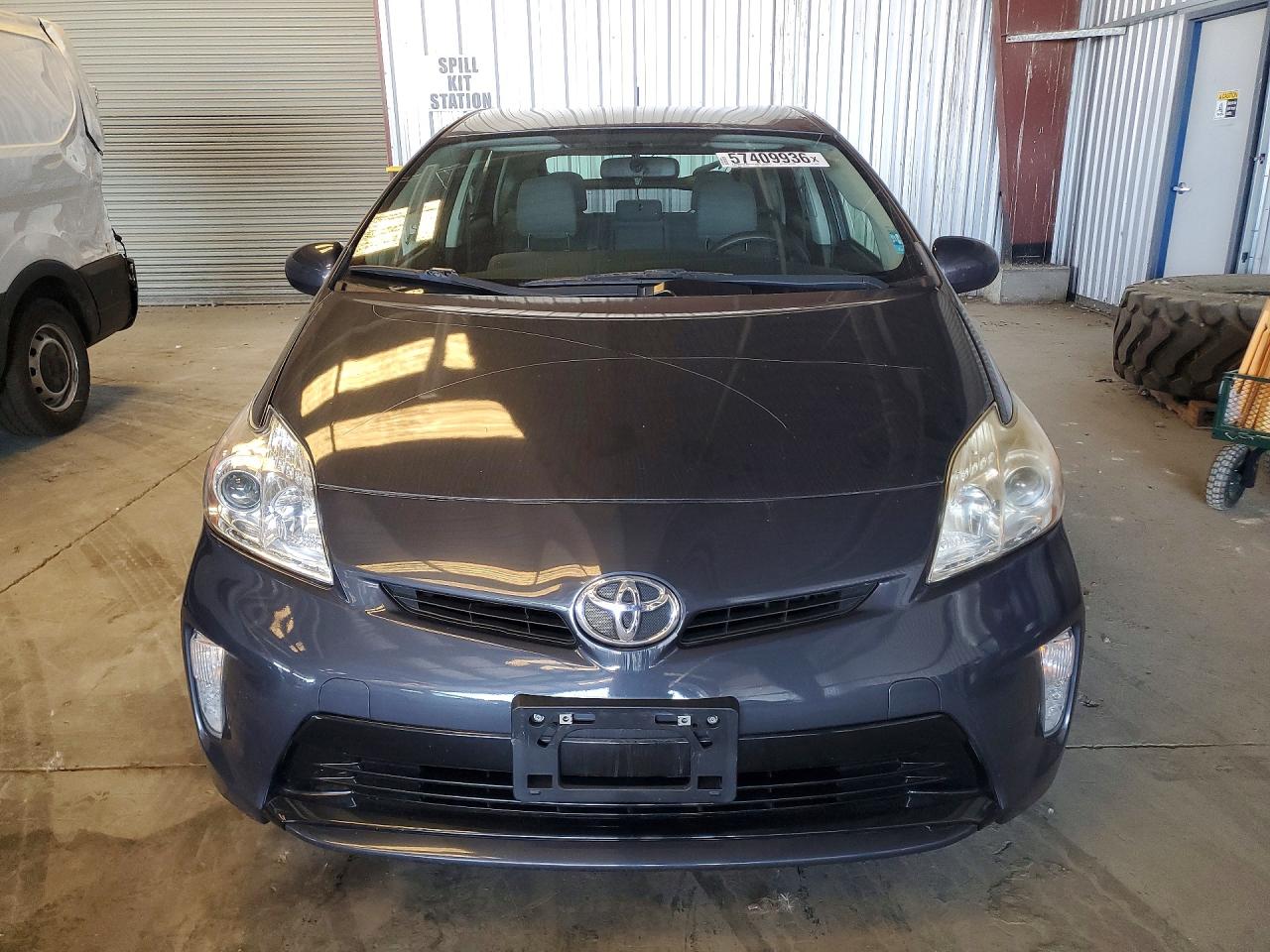 2014 Toyota Prius Two Gray vin: JTDKN3DU8E0366305