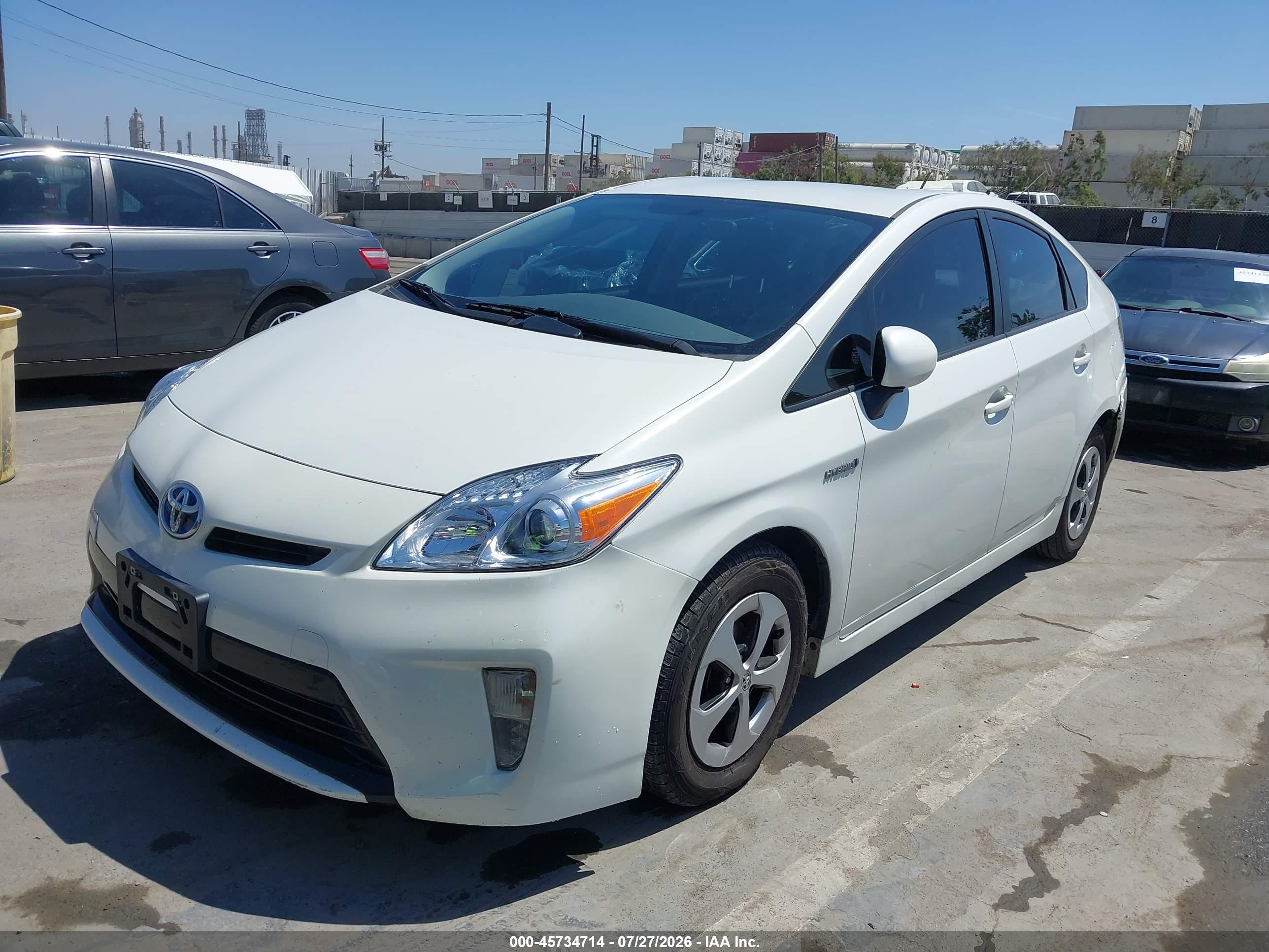 2014 Toyota Prius Three Белый vin: JTDKN3DU8E1753012