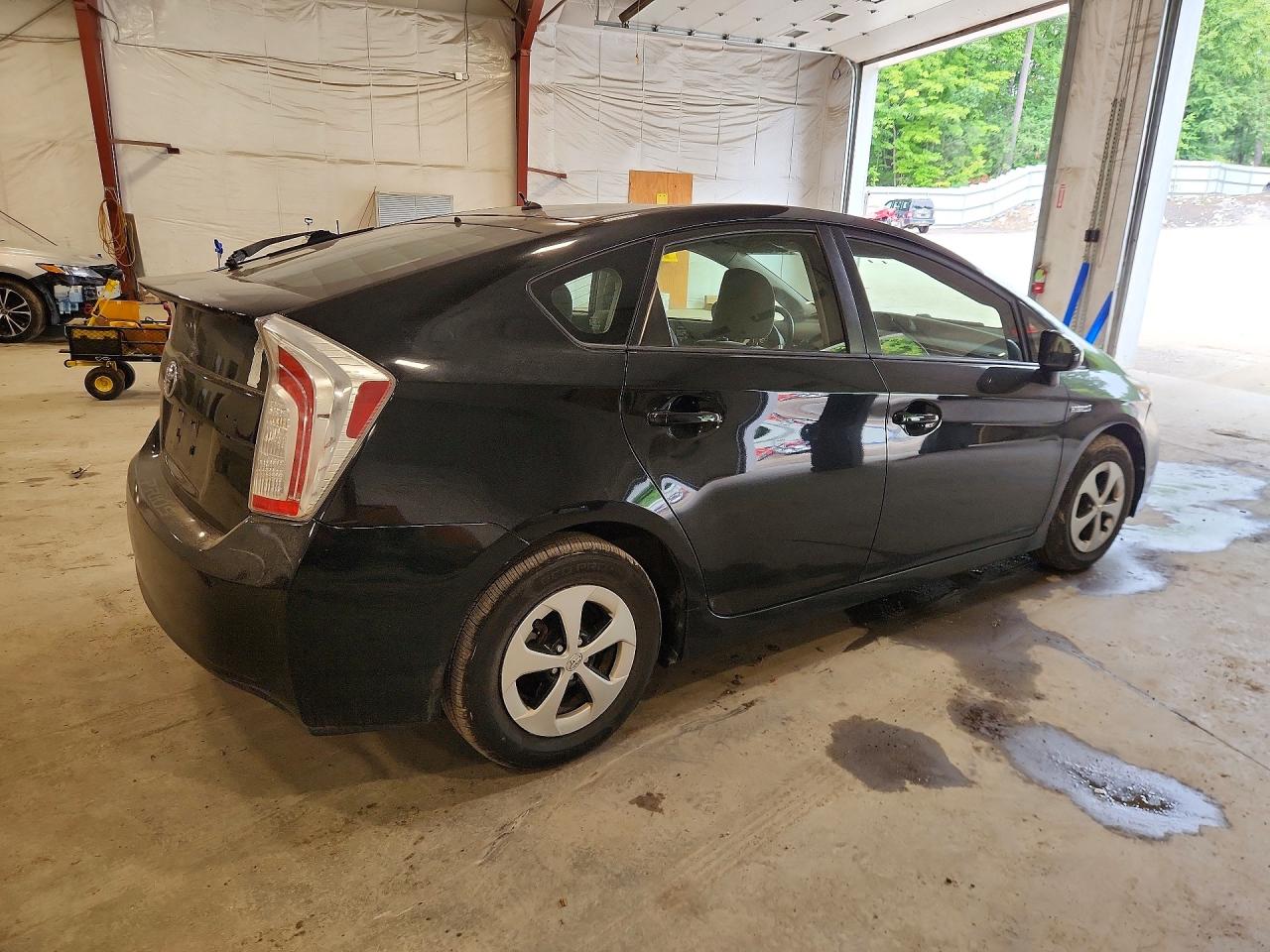 2015 Toyota Prius Two Black vin: JTDKN3DU8F0394672