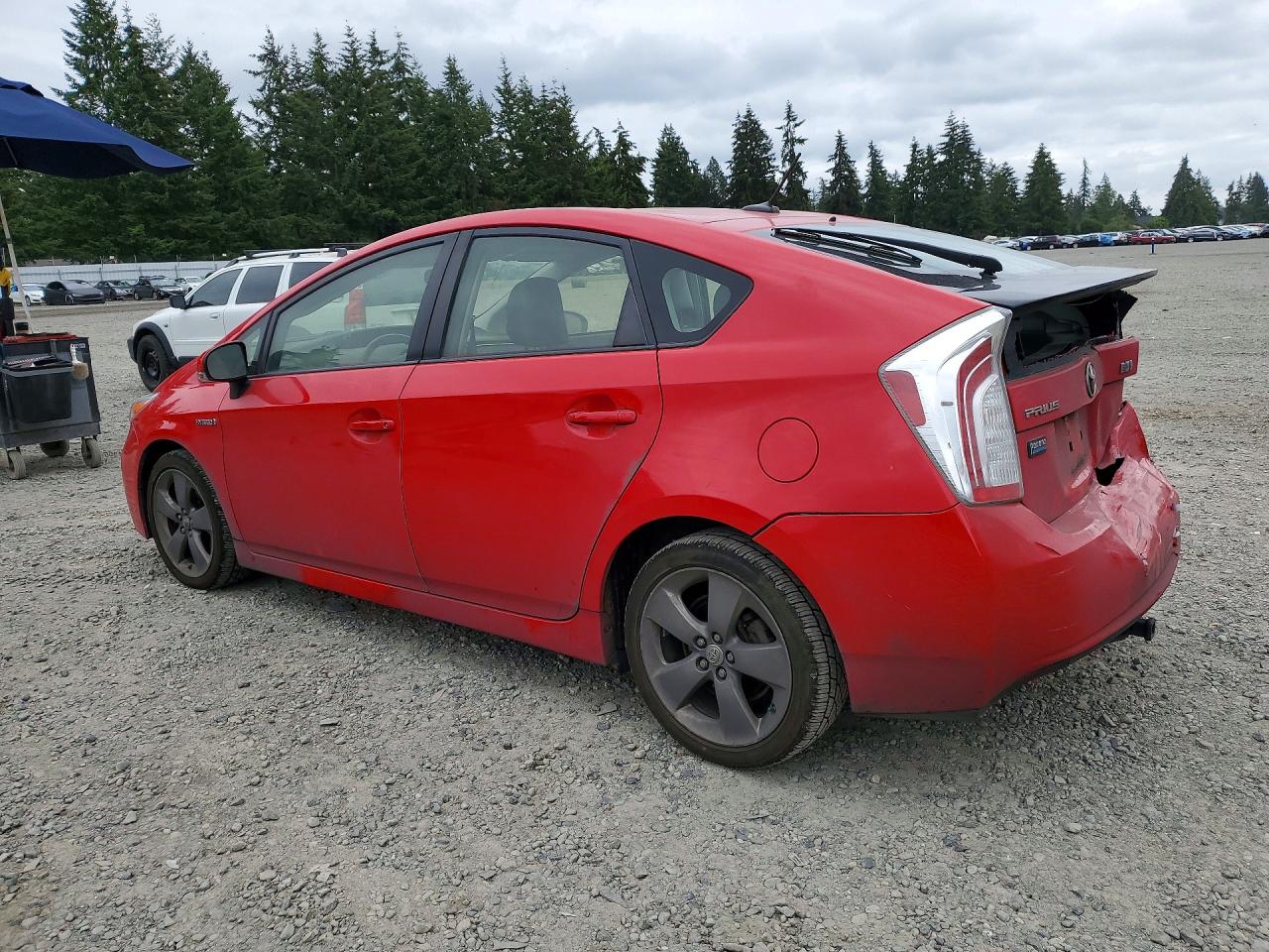 2015 Toyota Prius Persona Series Red vin: JTDKN3DU8F0407131