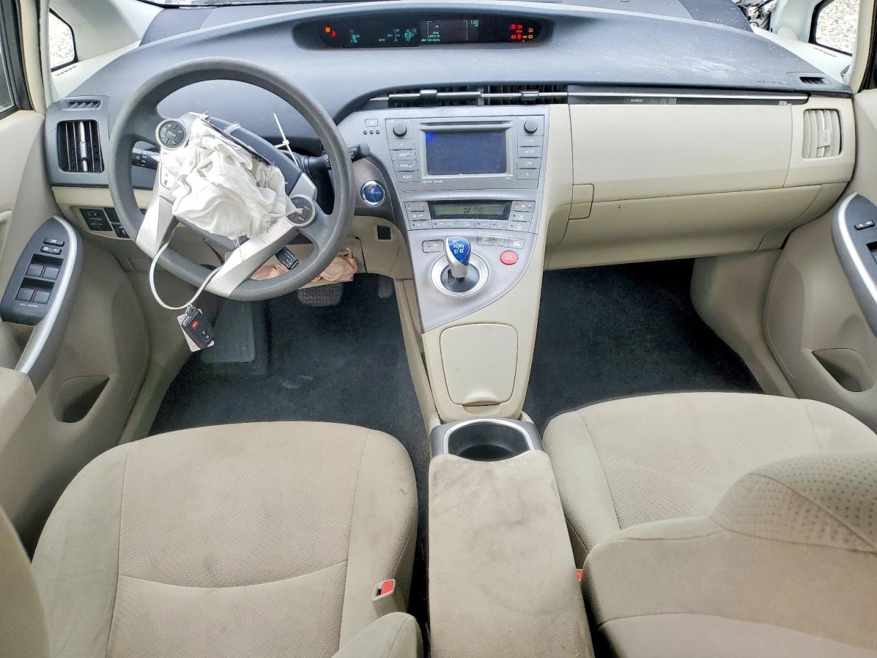 2015 Toyota Prius Three White vin: JTDKN3DU8F0453462
