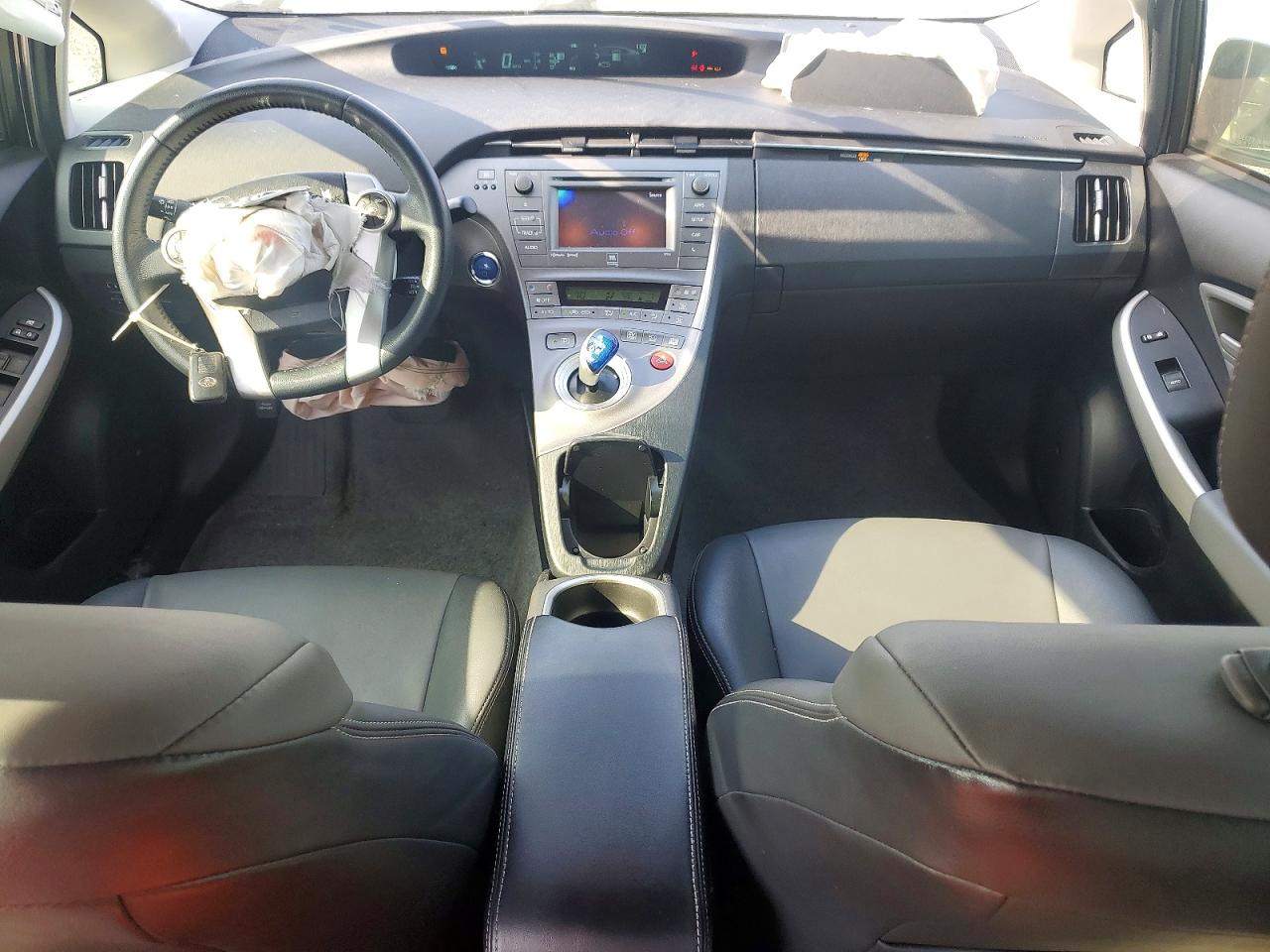 2015 Toyota Prius Five White vin: JTDKN3DU8F0456300