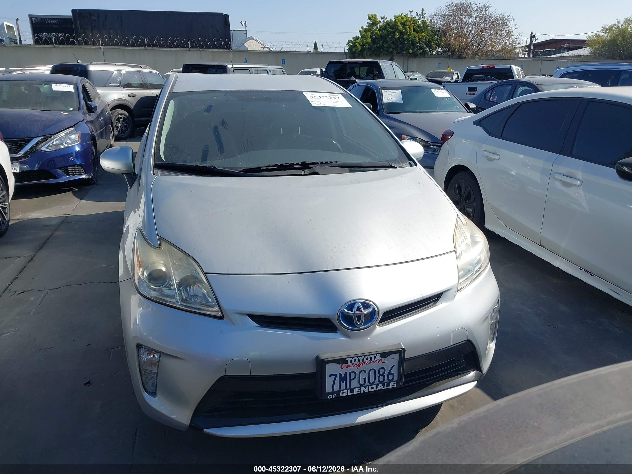 2015 Toyota Prius Two Silver vin: JTDKN3DU8F0462064
