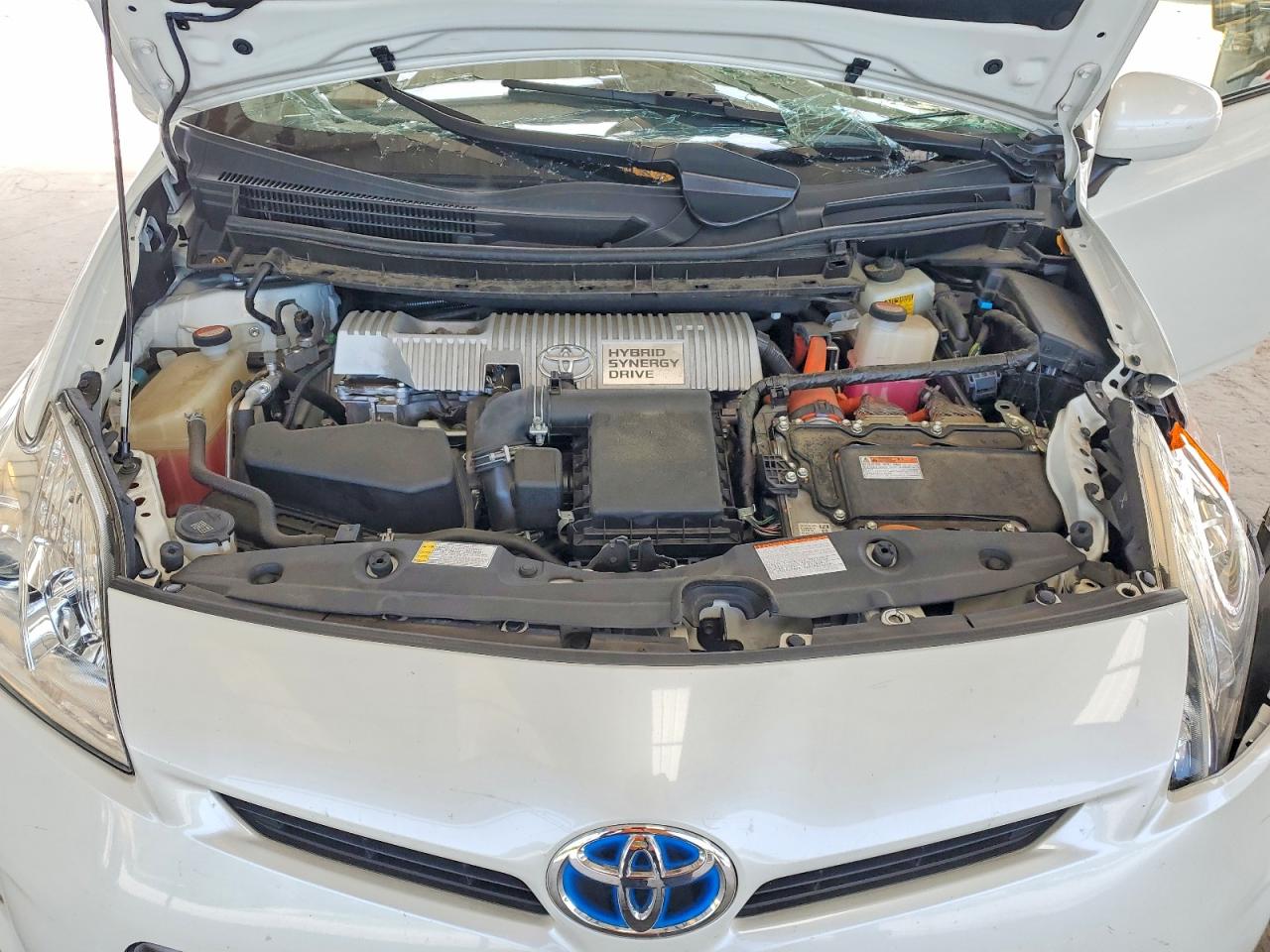 2015 Toyota Prius Two White vin: JTDKN3DU8F0464087