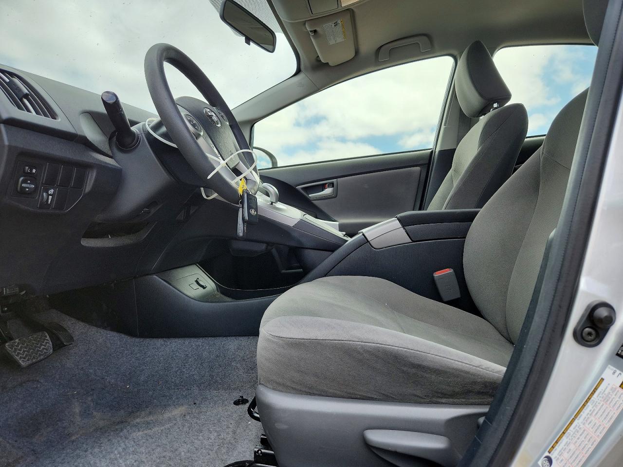 2015 Toyota Prius Two Silver vin: JTDKN3DU8F0465613